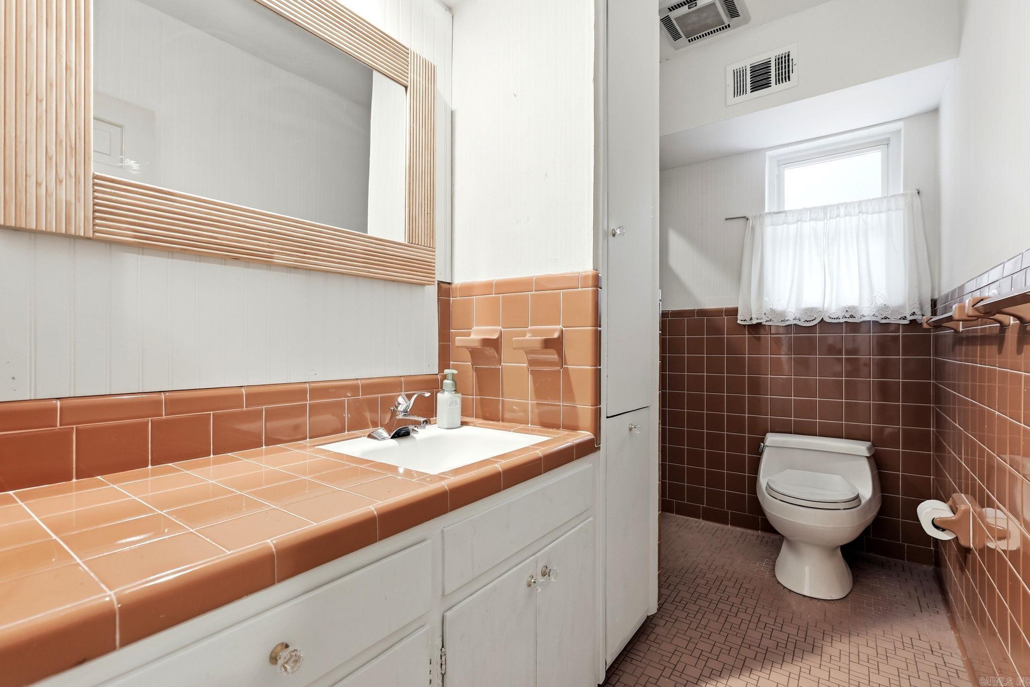 6 Lorna Drive Property Photo 42