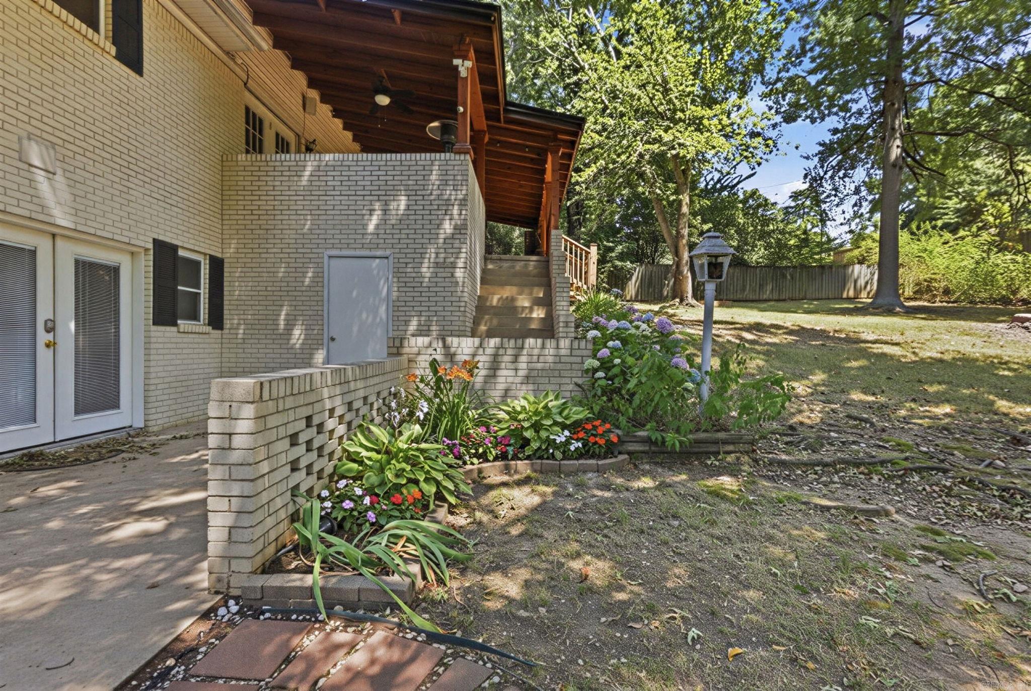 6 Lorna Drive Property Photo 48
