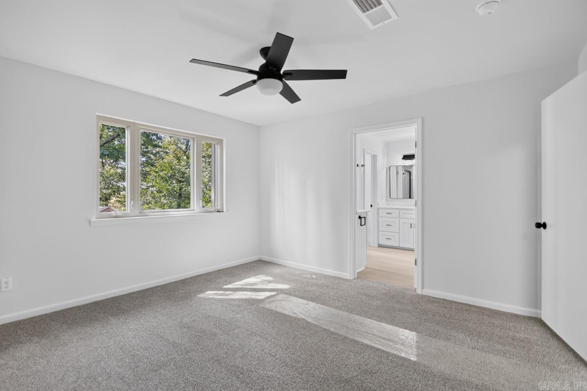 922 Kings Mountain Drive Property Photo 19