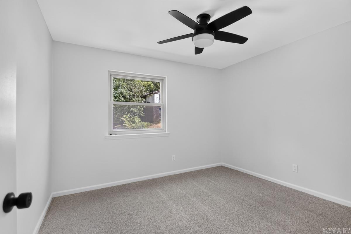 922 Kings Mountain Drive Property Photo 24