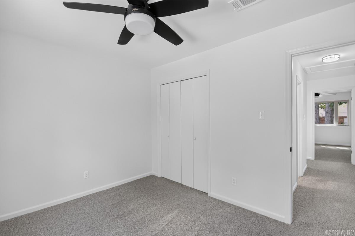 922 Kings Mountain Drive Property Photo 25