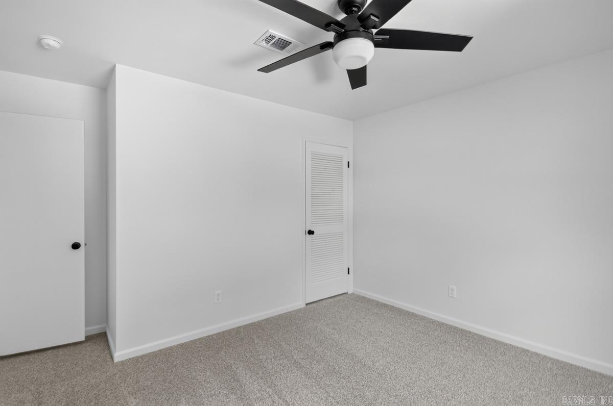 922 Kings Mountain Drive Property Photo 27