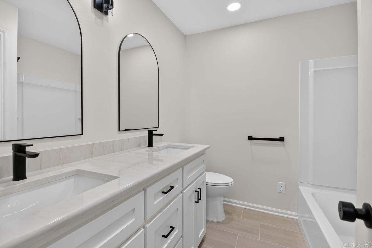 922 Kings Mountain Drive Property Photo 29