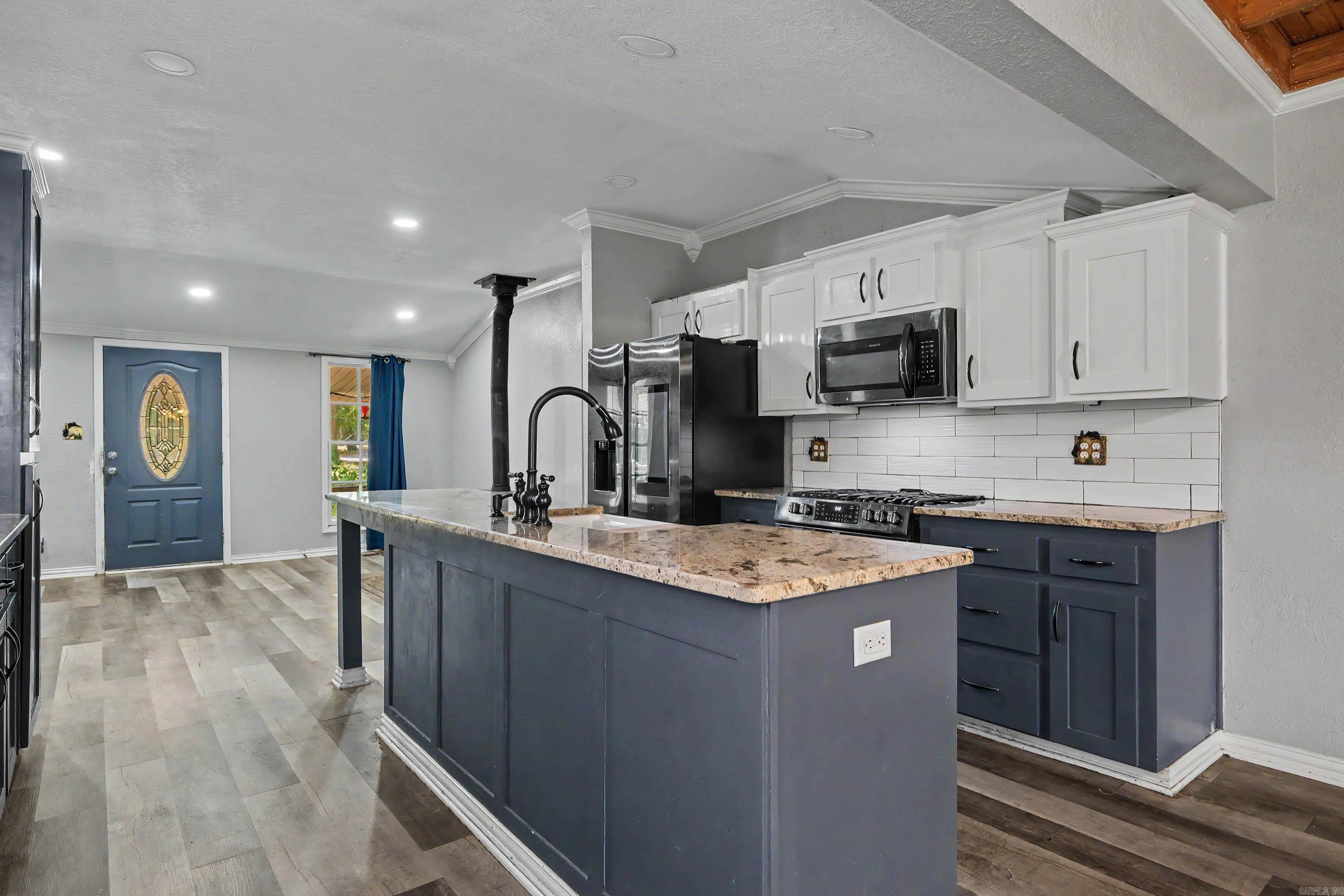 2354 Thunderbird Loop Property Photo 9