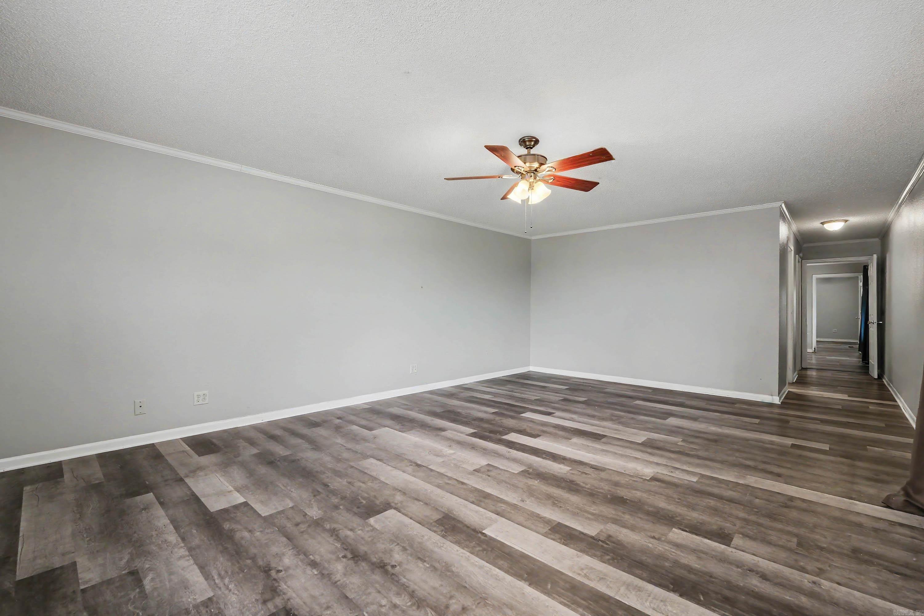 2354 Thunderbird Loop Property Photo 17
