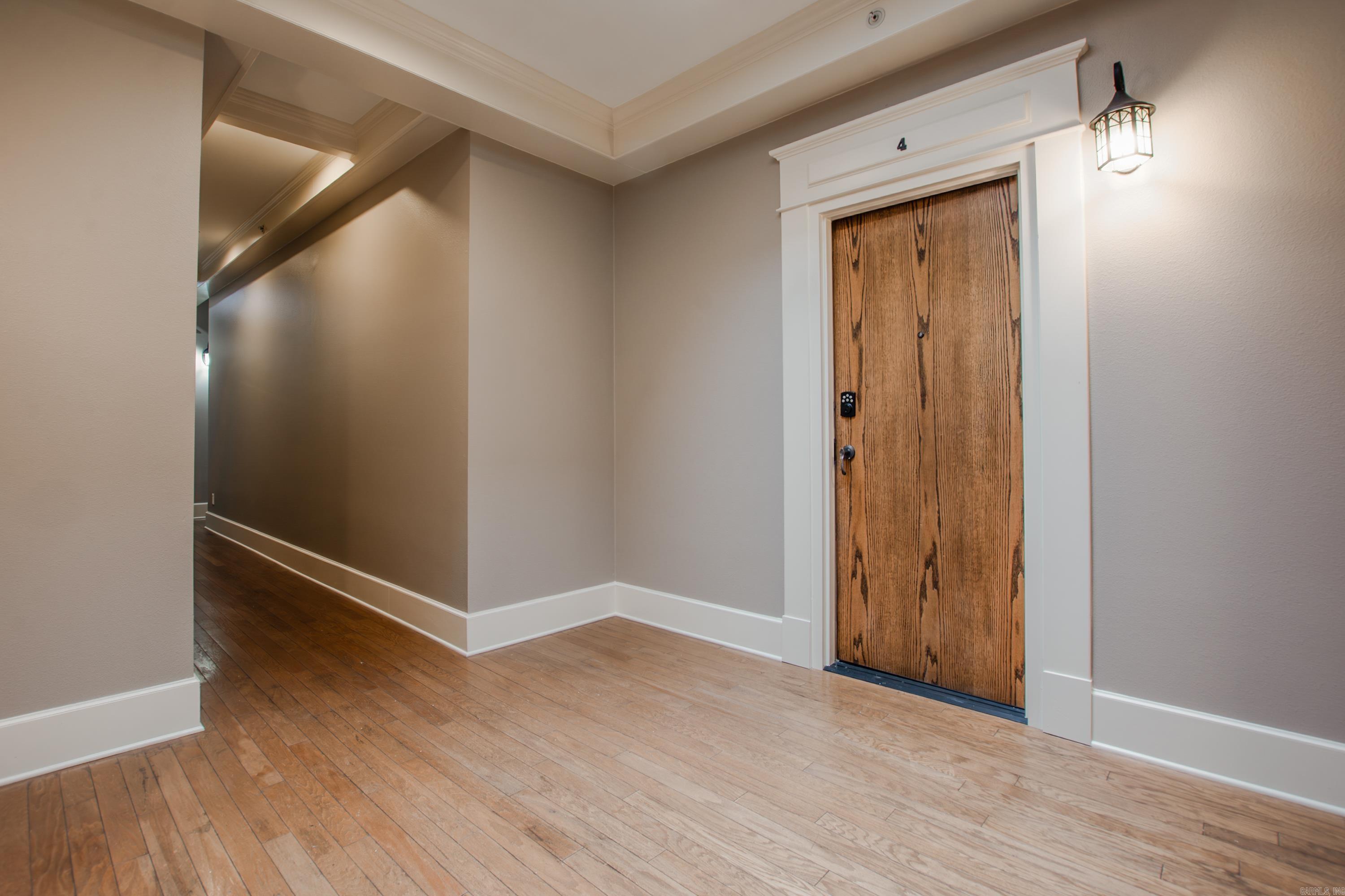 614 Center Street Property Photo 5