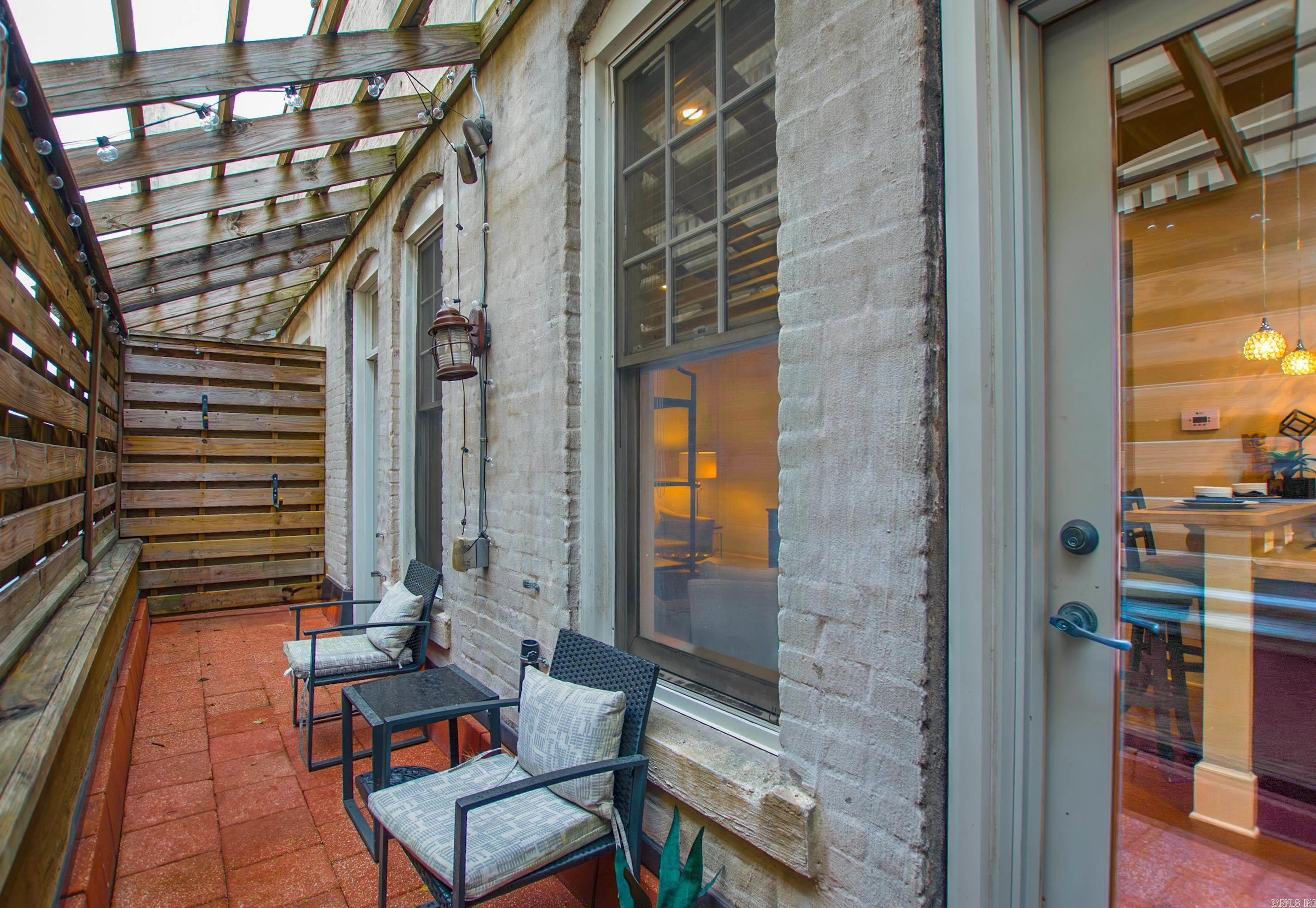 614 Center Street Apt 4 Property Photo 18