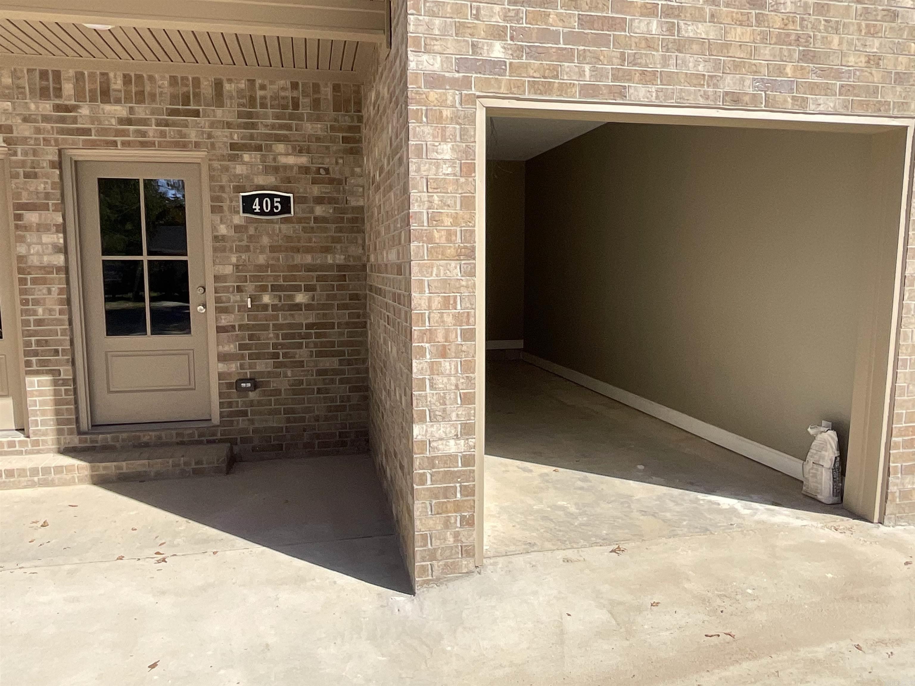405 & 407 Church Street Property Photo 3