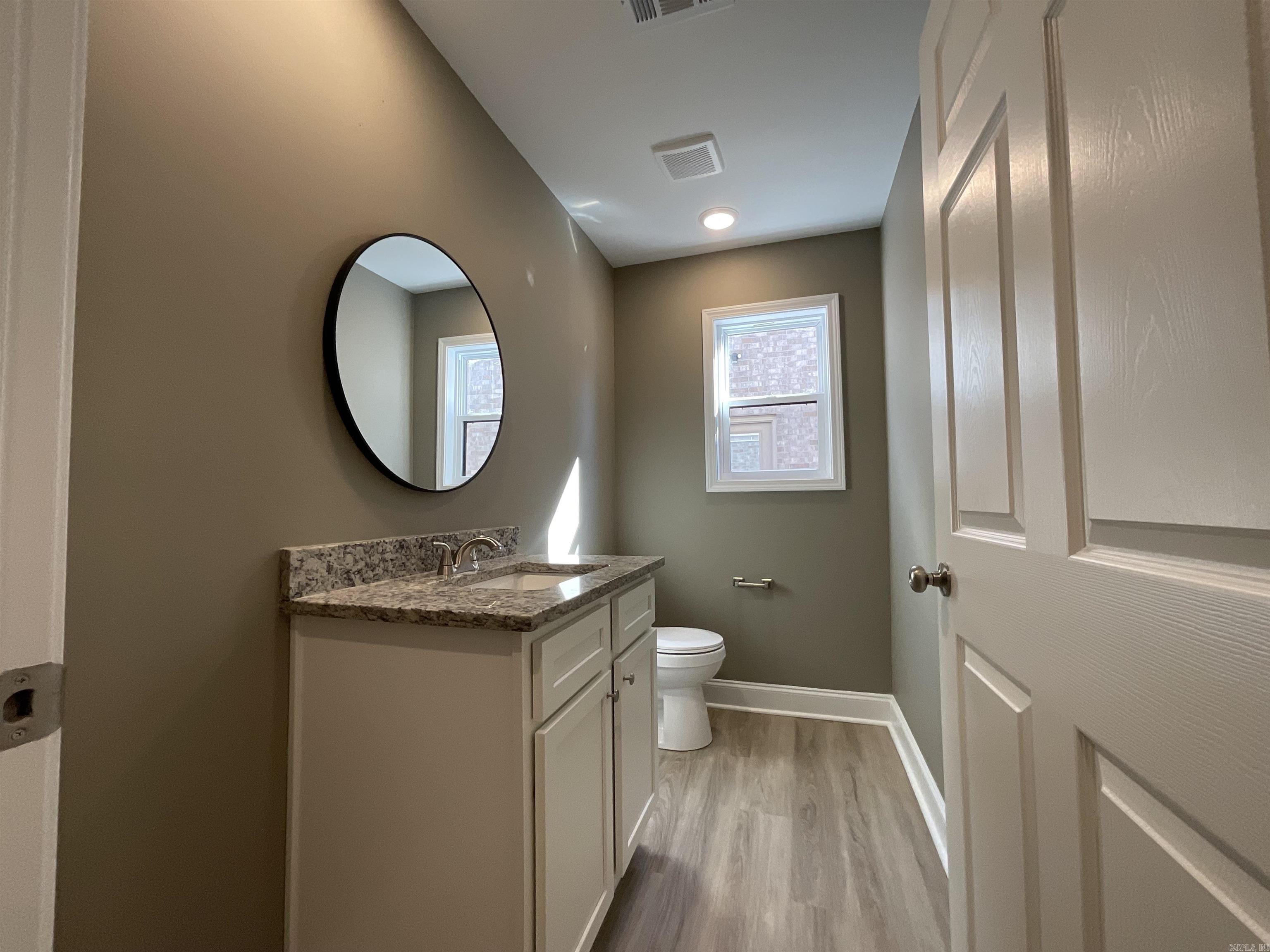 405 & 407 Church Street Property Photo 5