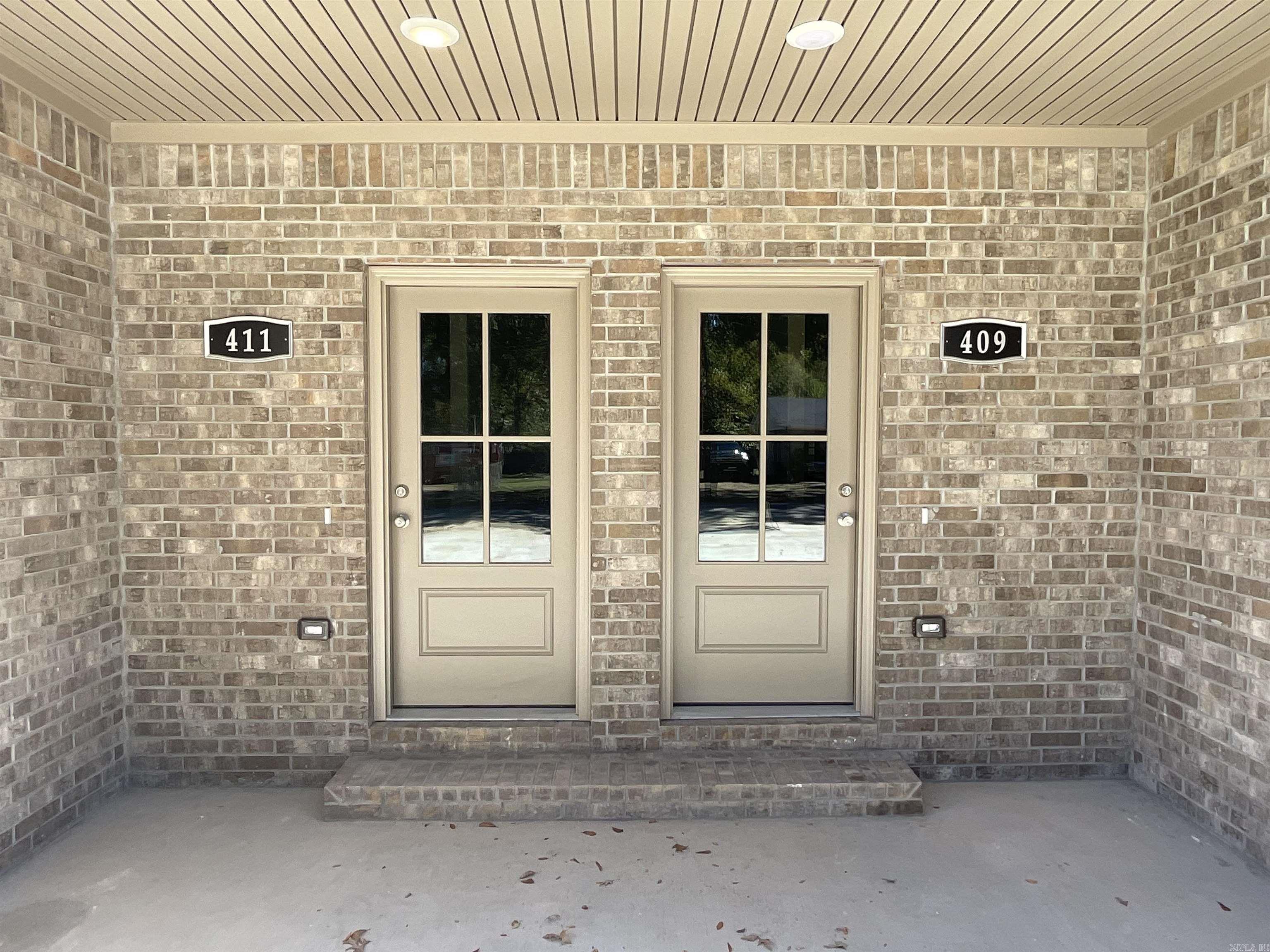 409 & 411 Church Street Property Photo 3