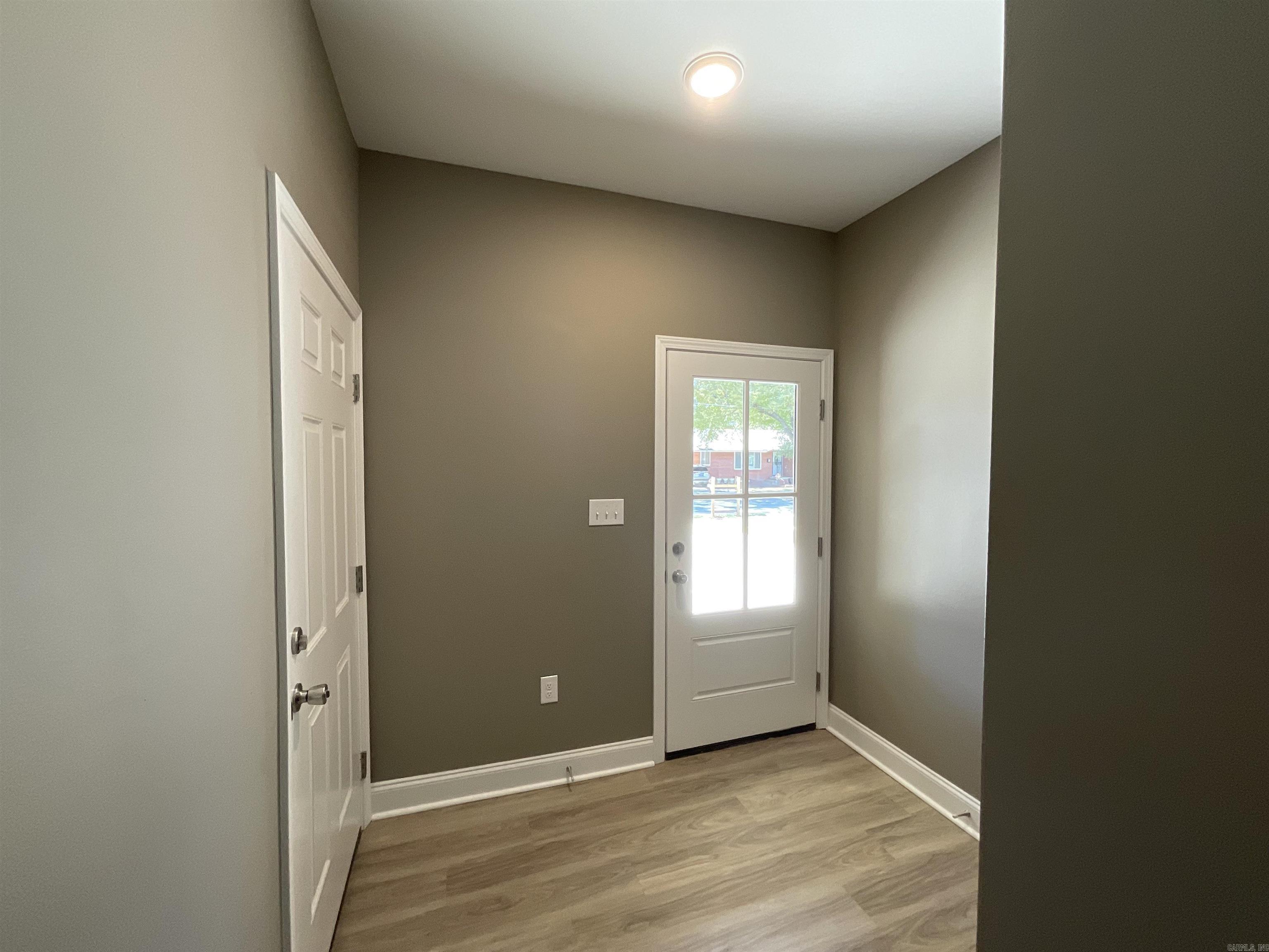 409 & 411 Church Street Property Photo 5