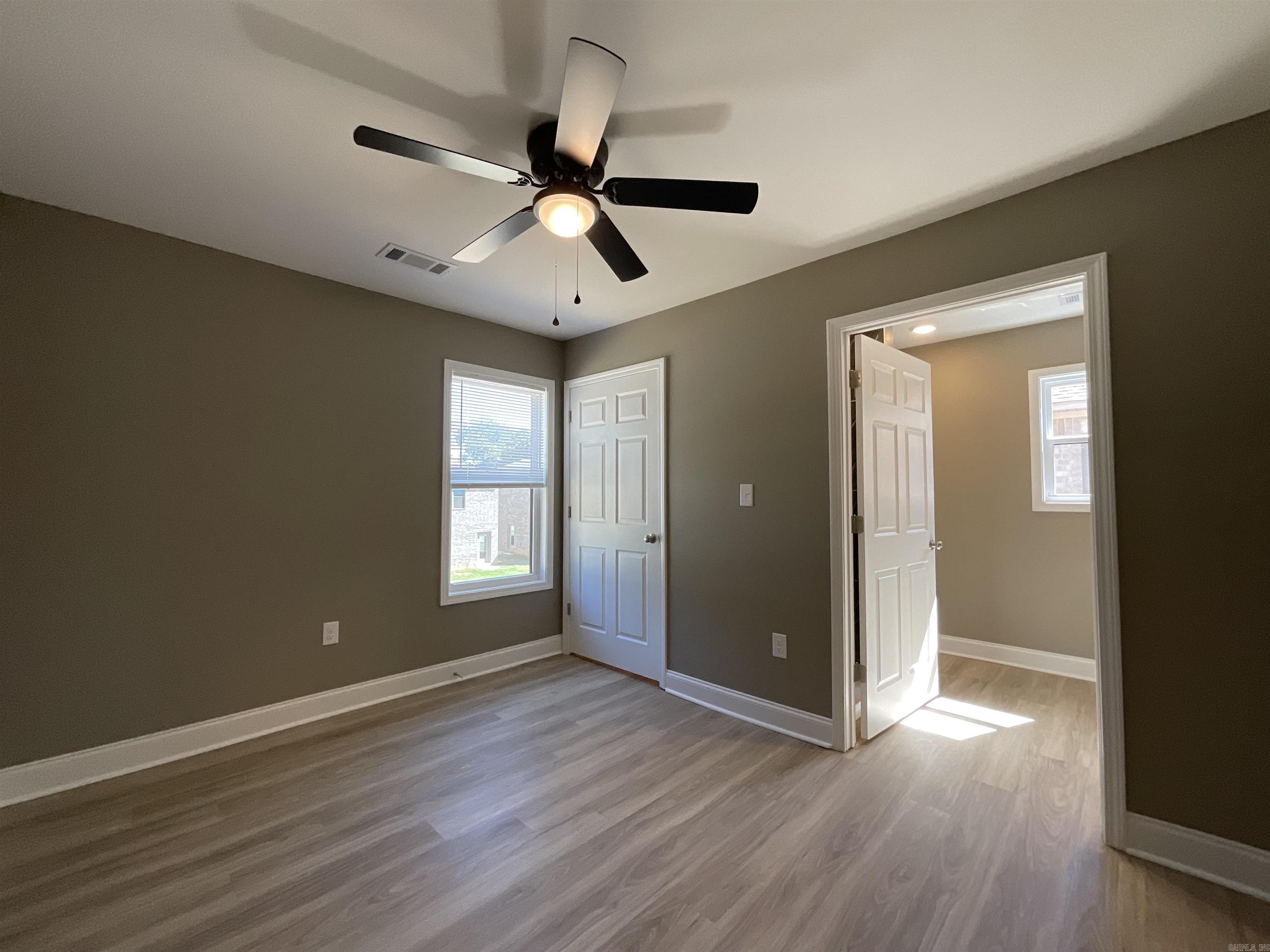 409 & 411 Church Street Property Photo 15