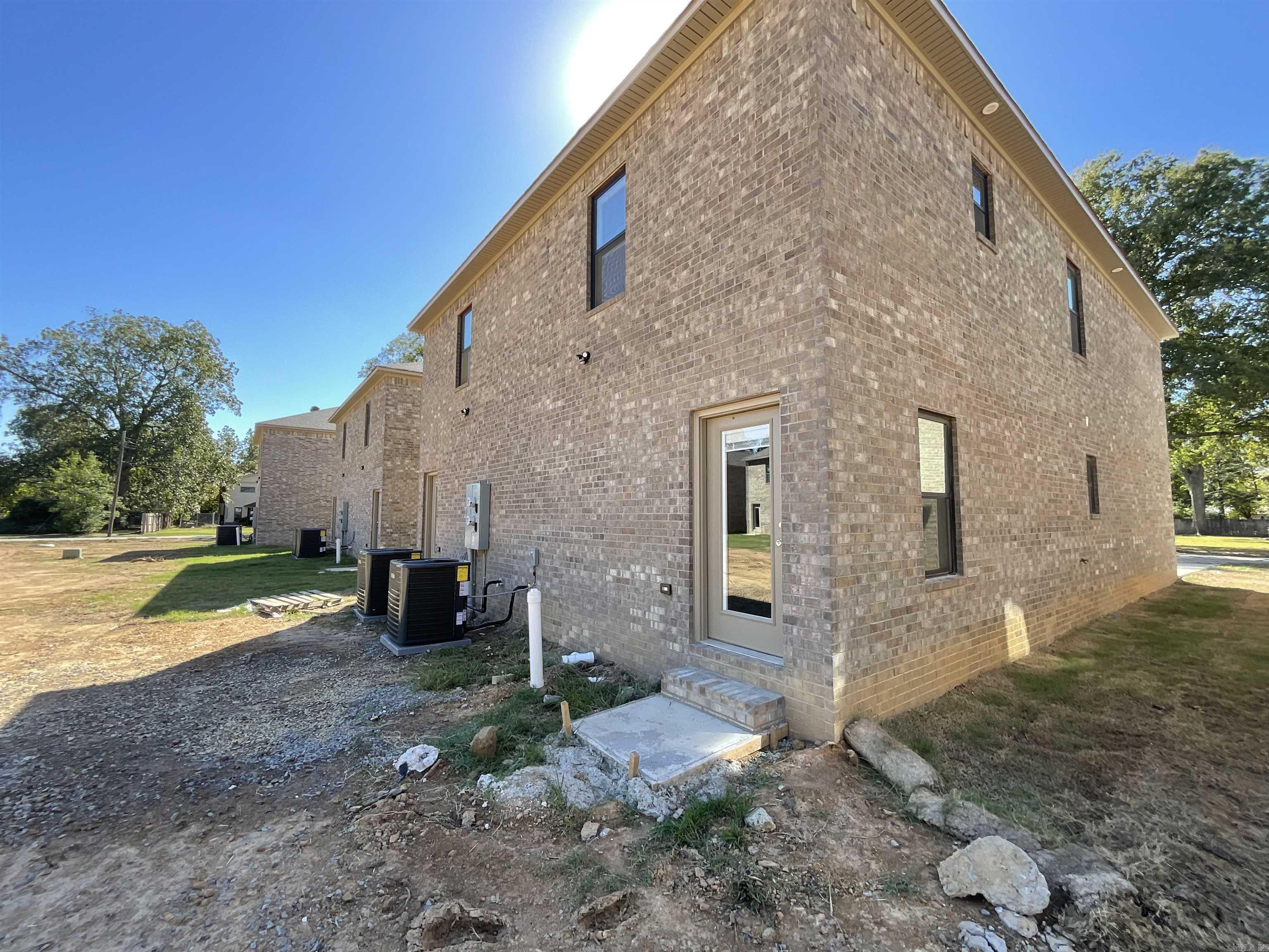 409 & 411 Church Street Property Photo 48
