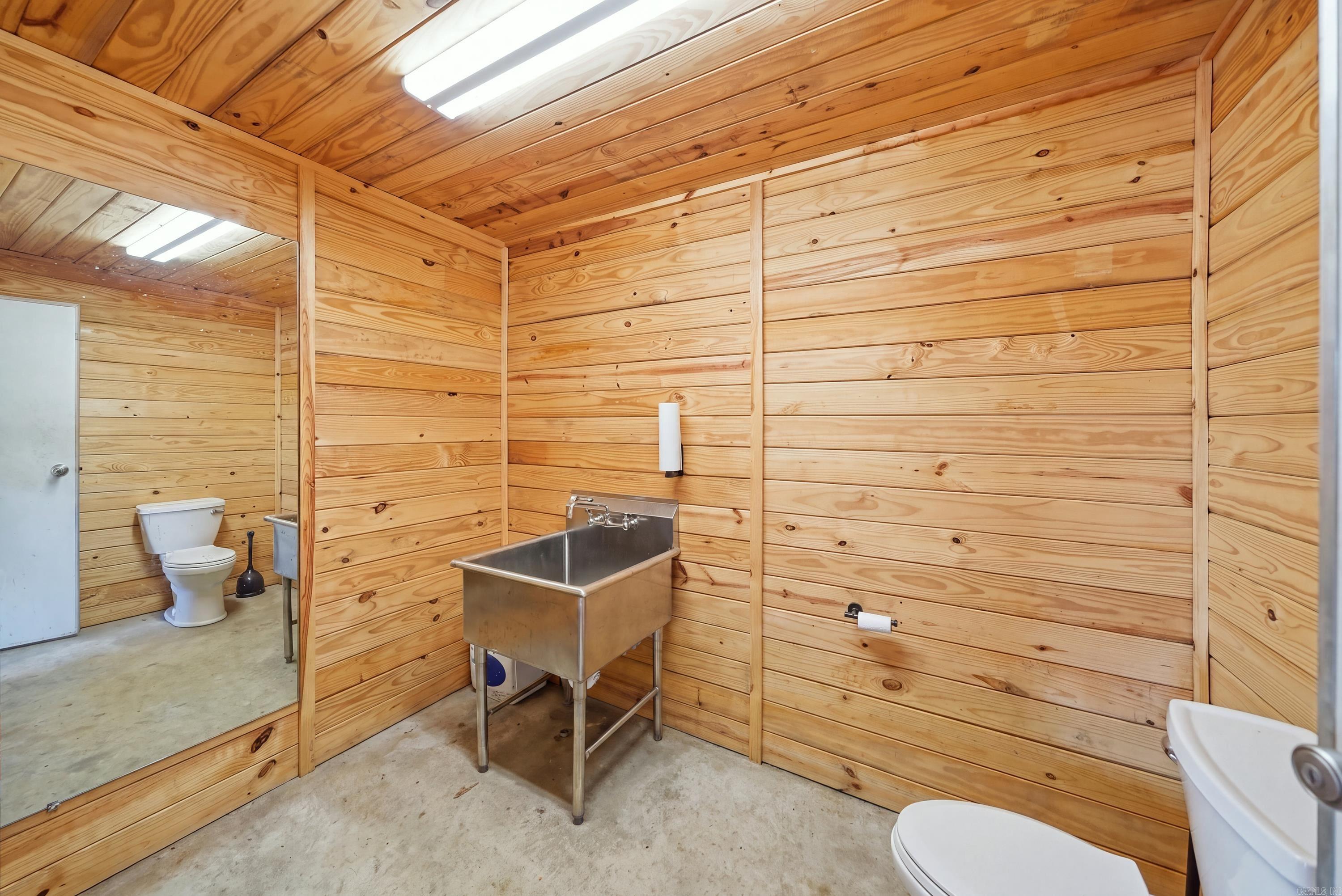 75 Stark Ave. Property Photo 41