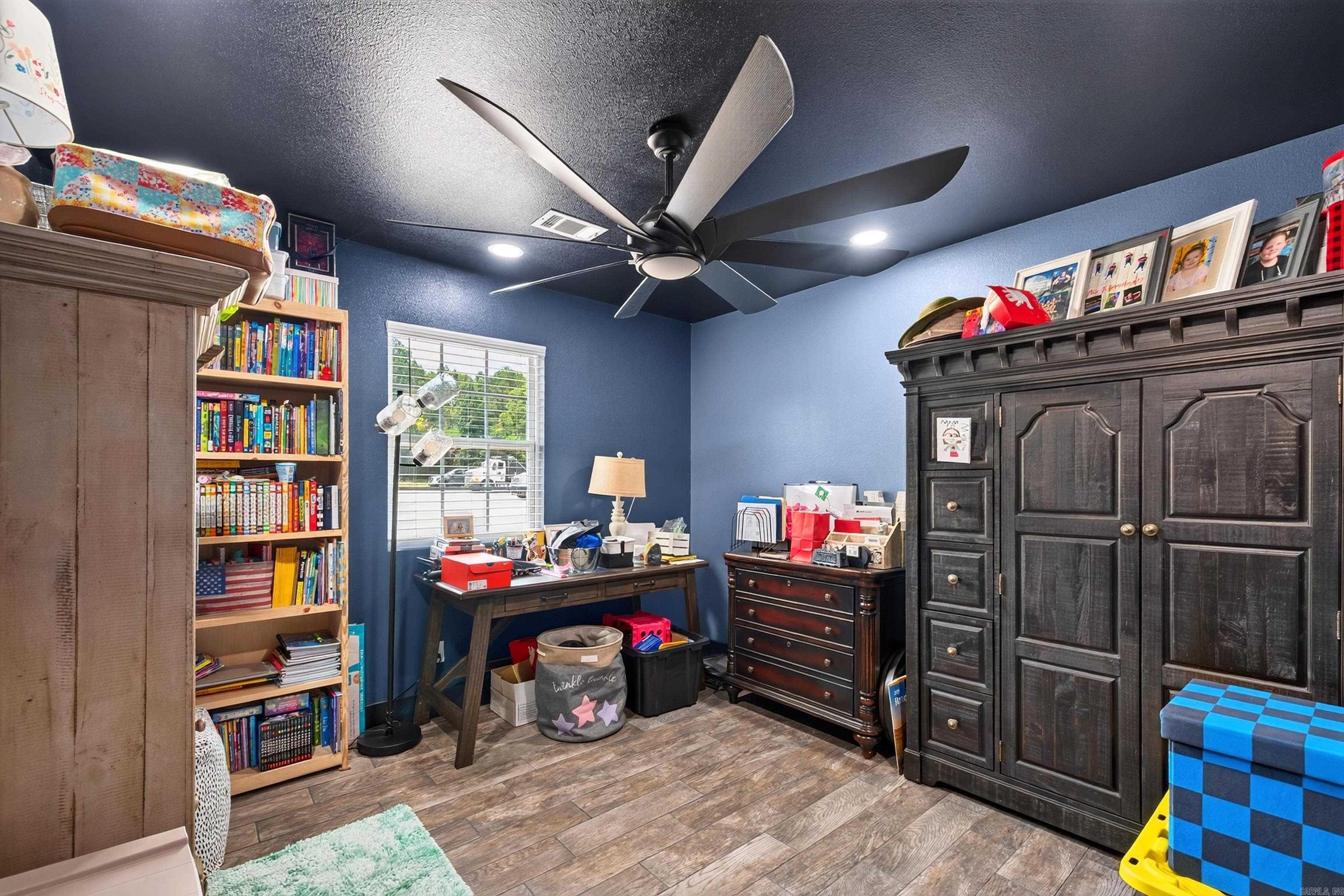 2850 A,b,c Traskwood Road Property Photo 13