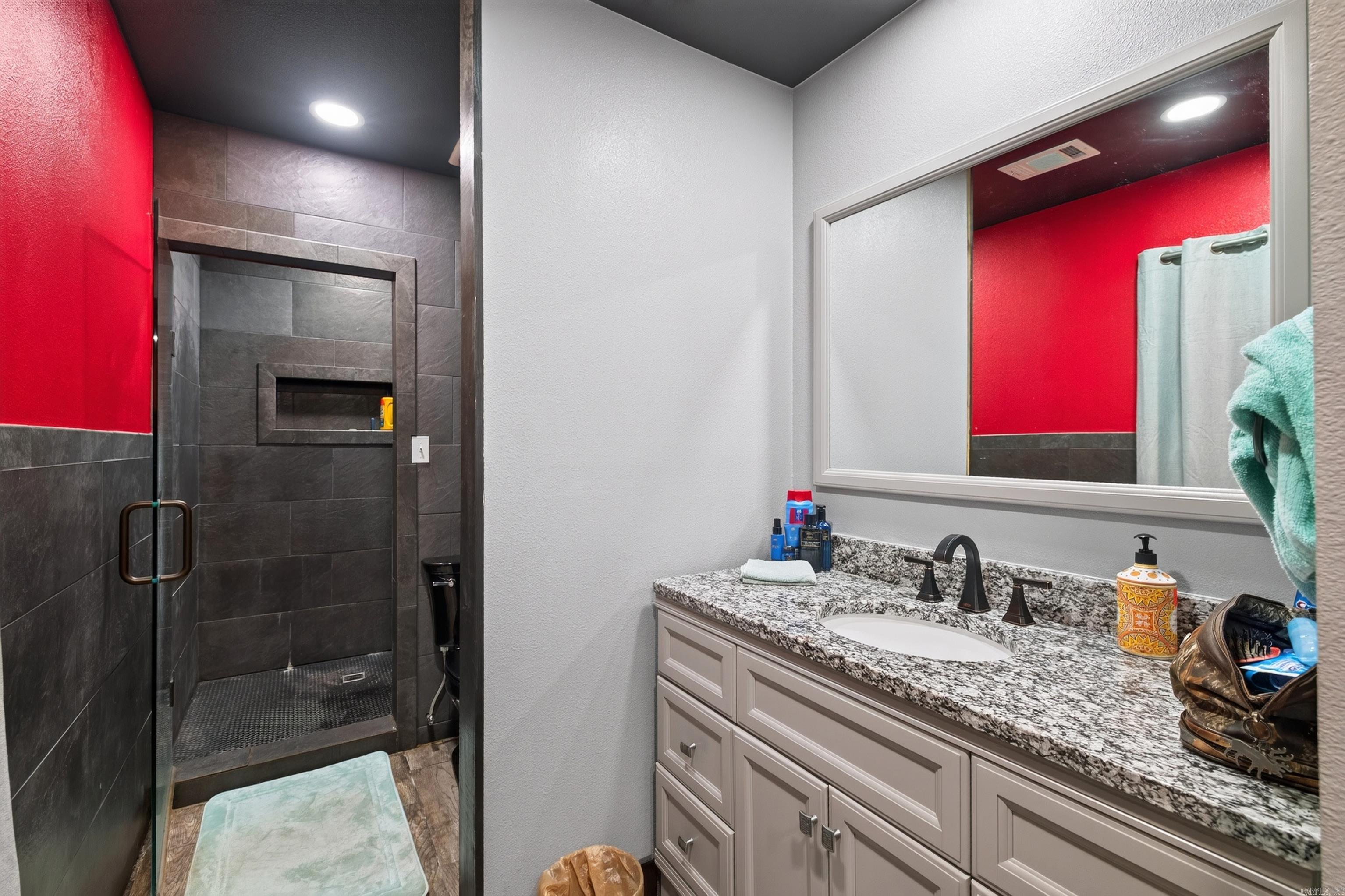 2850 A,b,c Traskwood Road Property Photo 15