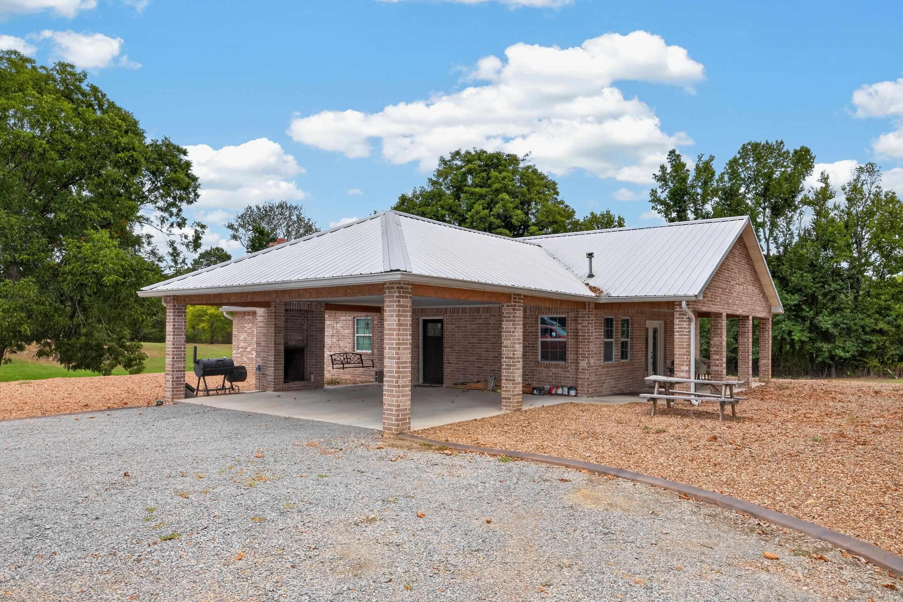 2850 A,b,c Traskwood Road Property Photo 49