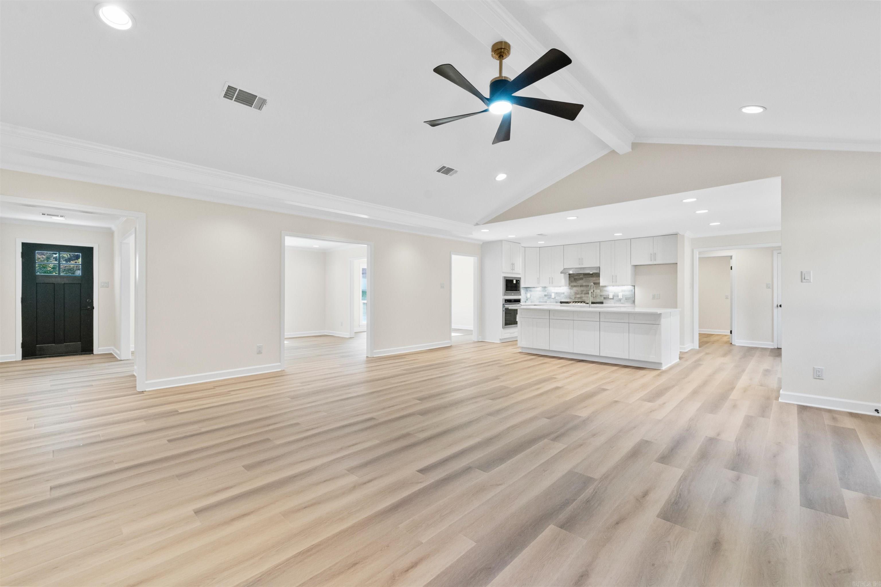 186 Pebble Beach Drive Property Photo 4