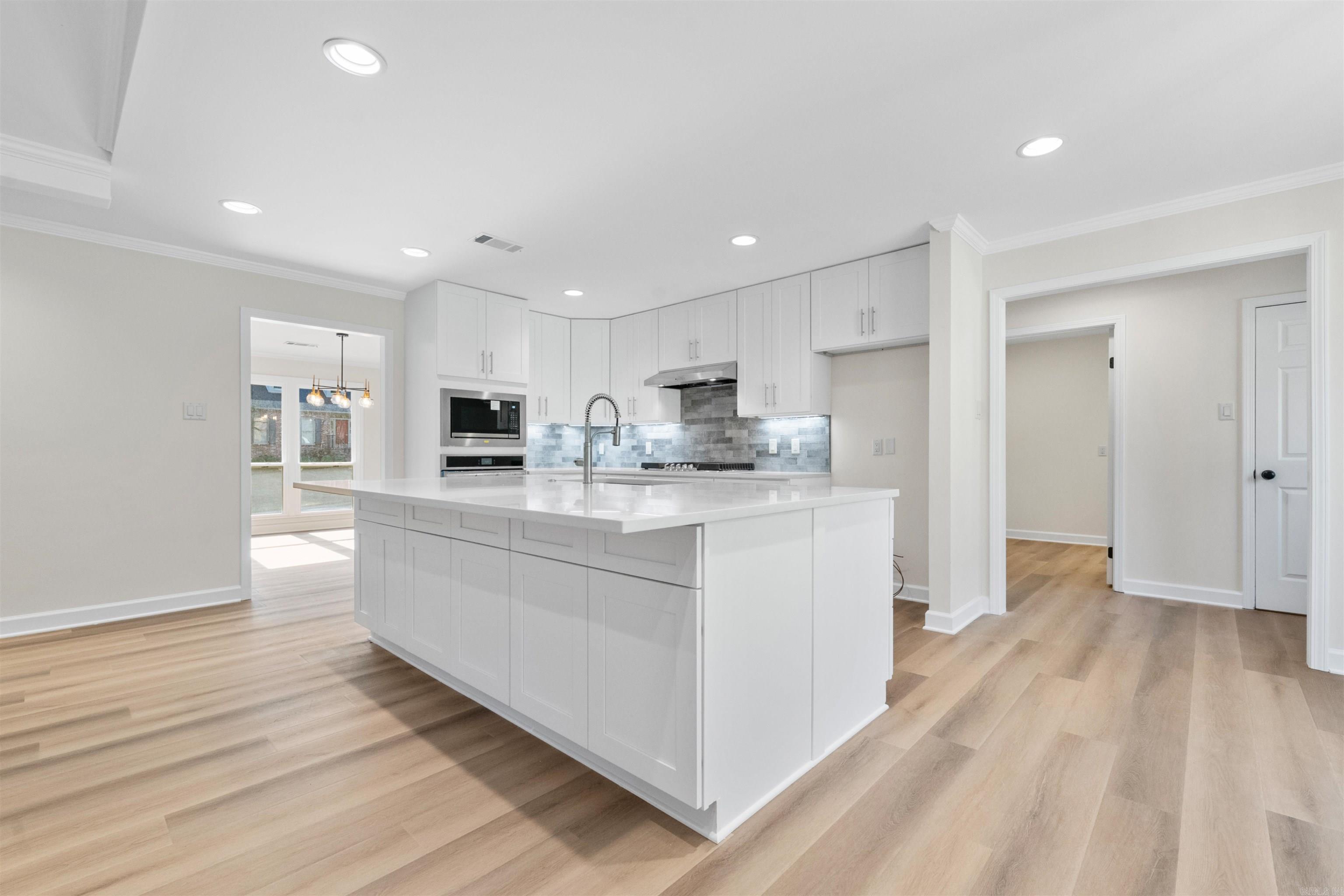 186 Pebble Beach Drive Property Photo 8