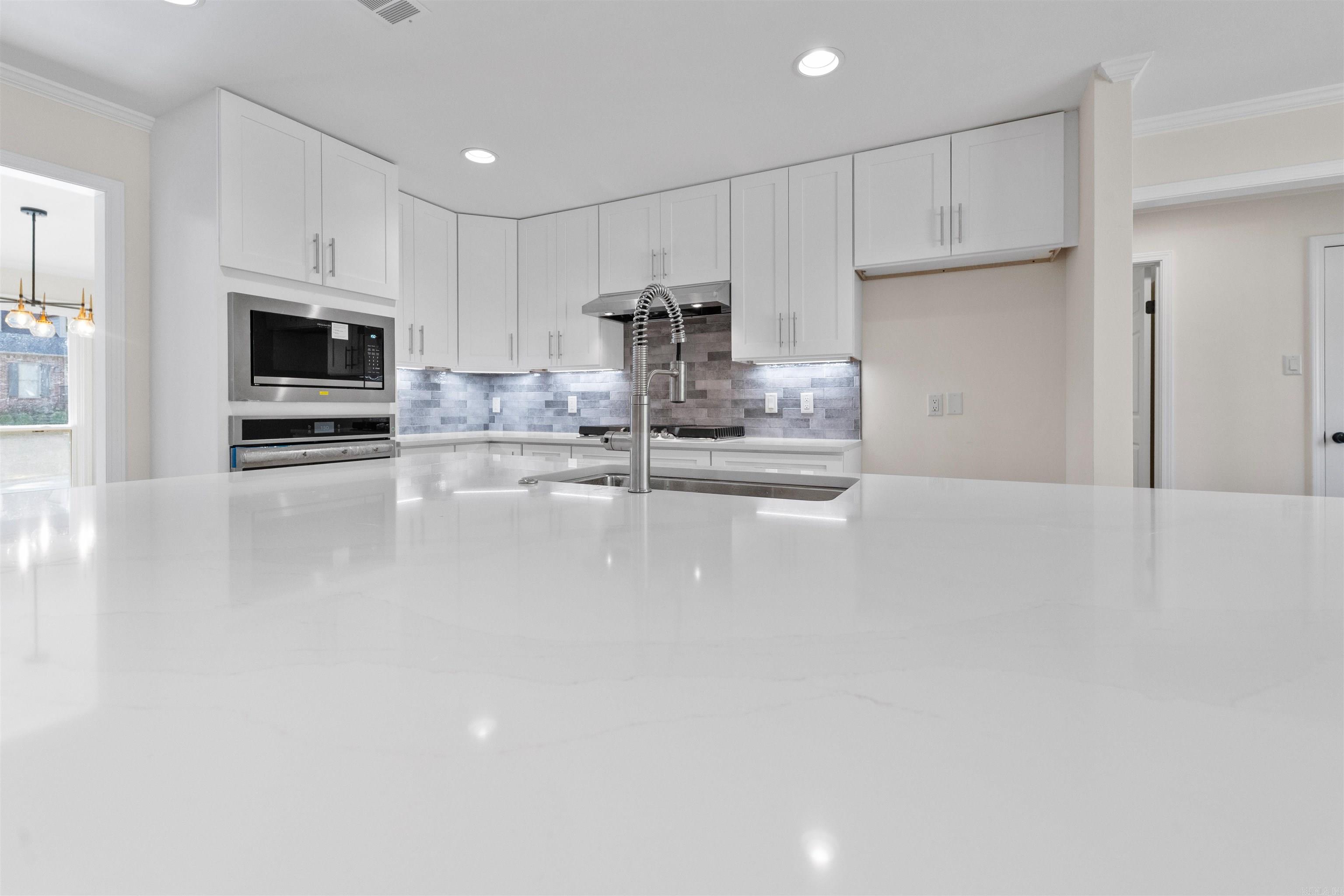 186 Pebble Beach Drive Property Photo 11