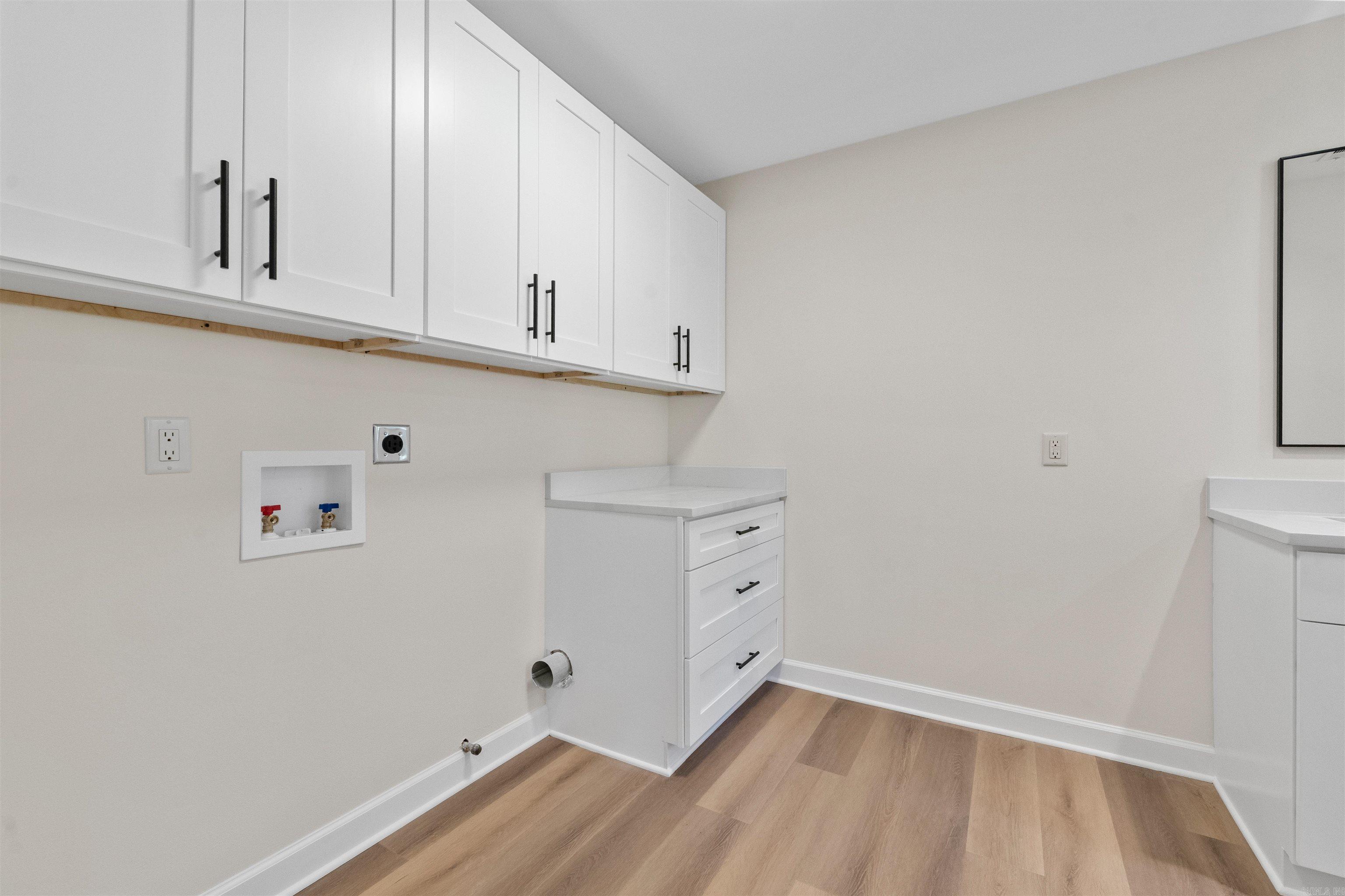 186 Pebble Beach Drive Property Photo 13