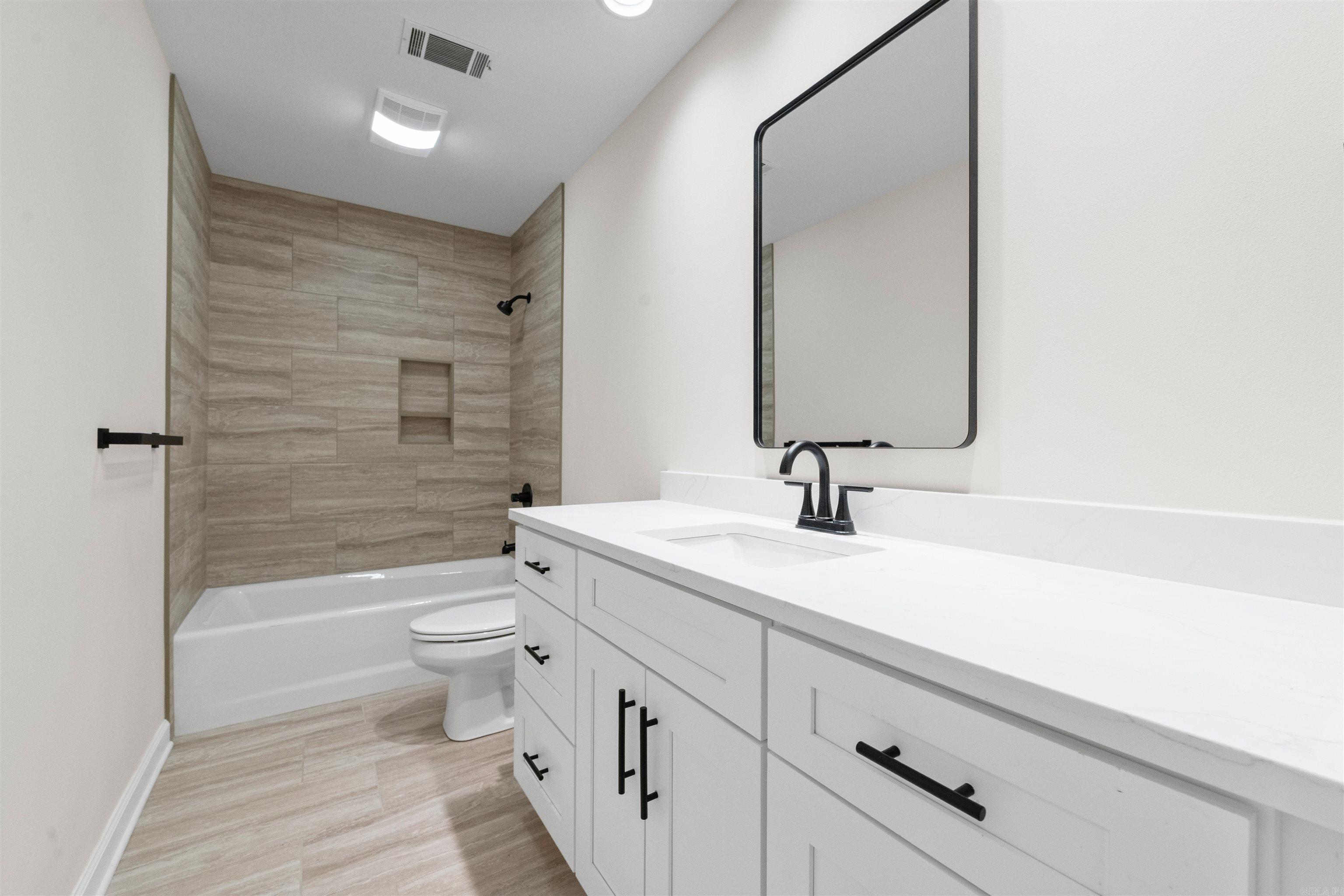 186 Pebble Beach Drive Property Photo 32