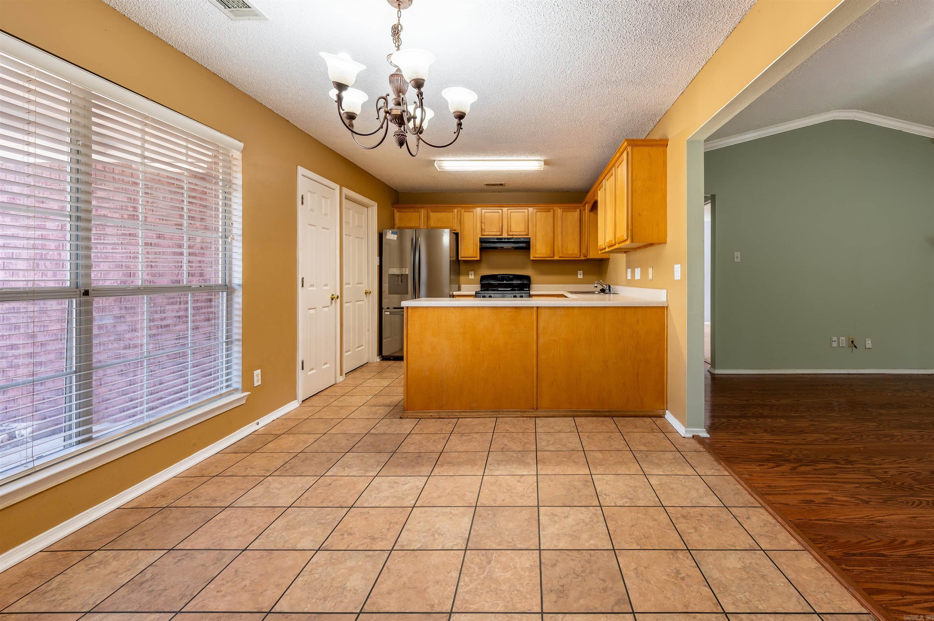 1019 Allyson Avenue Property Photo 4