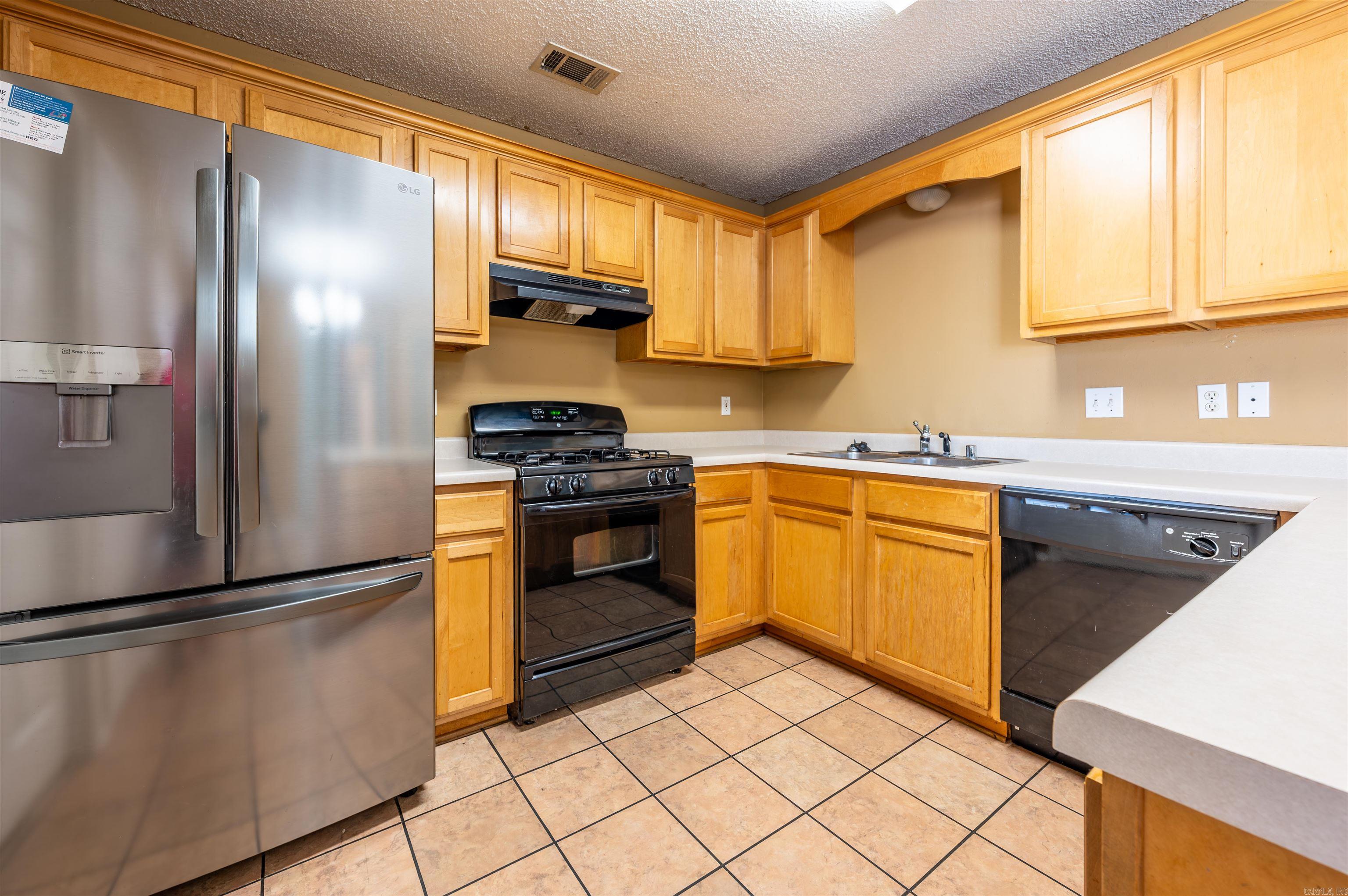 1019 Allyson Avenue Property Photo 6