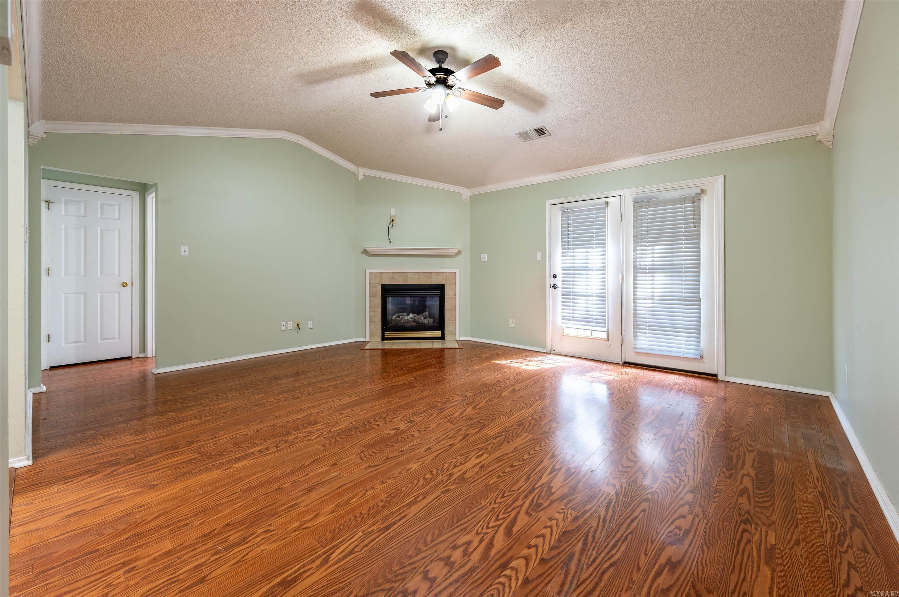 1019 Allyson Avenue Property Photo 12