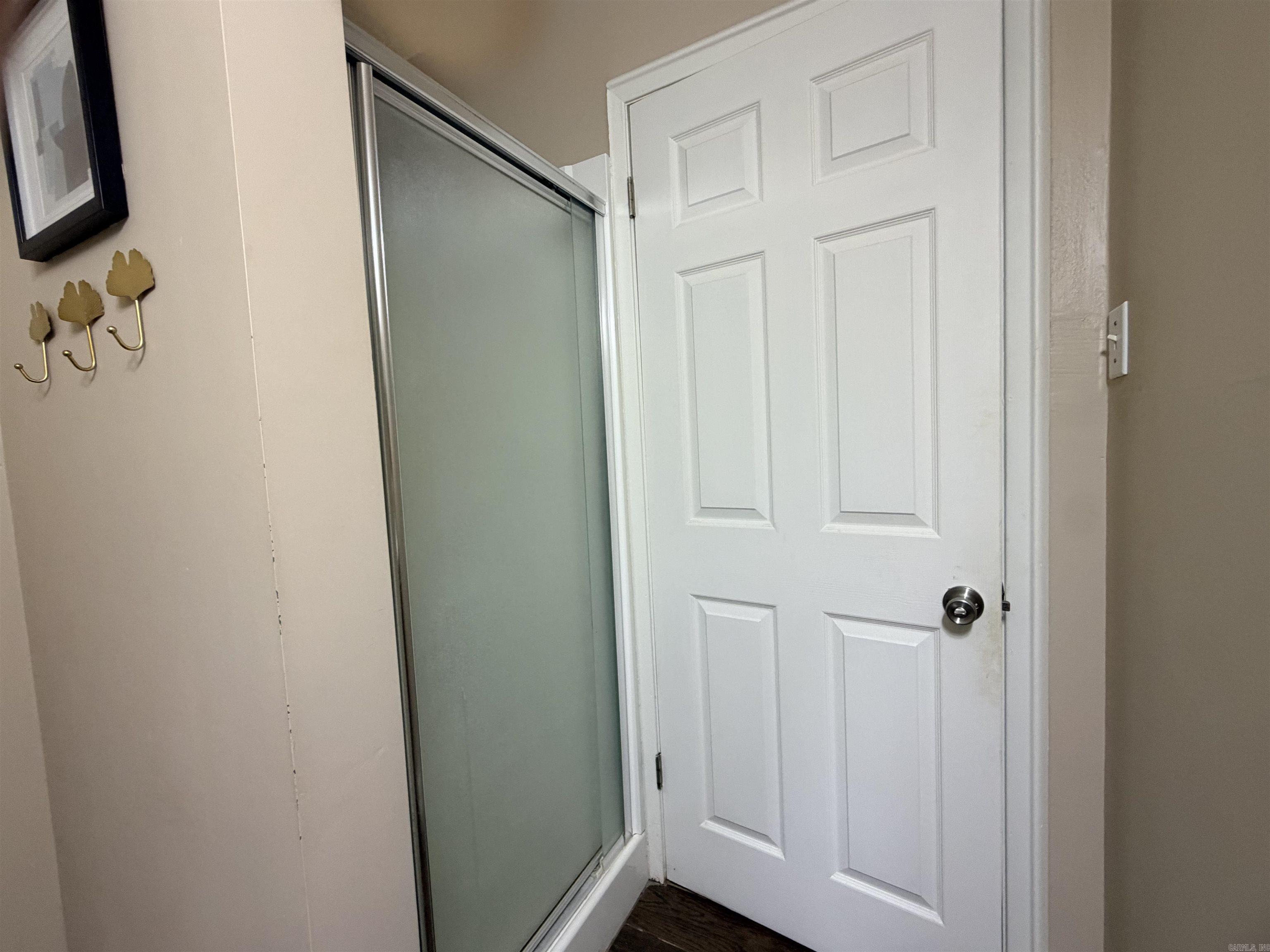 906 Walnut St Property Photo 18
