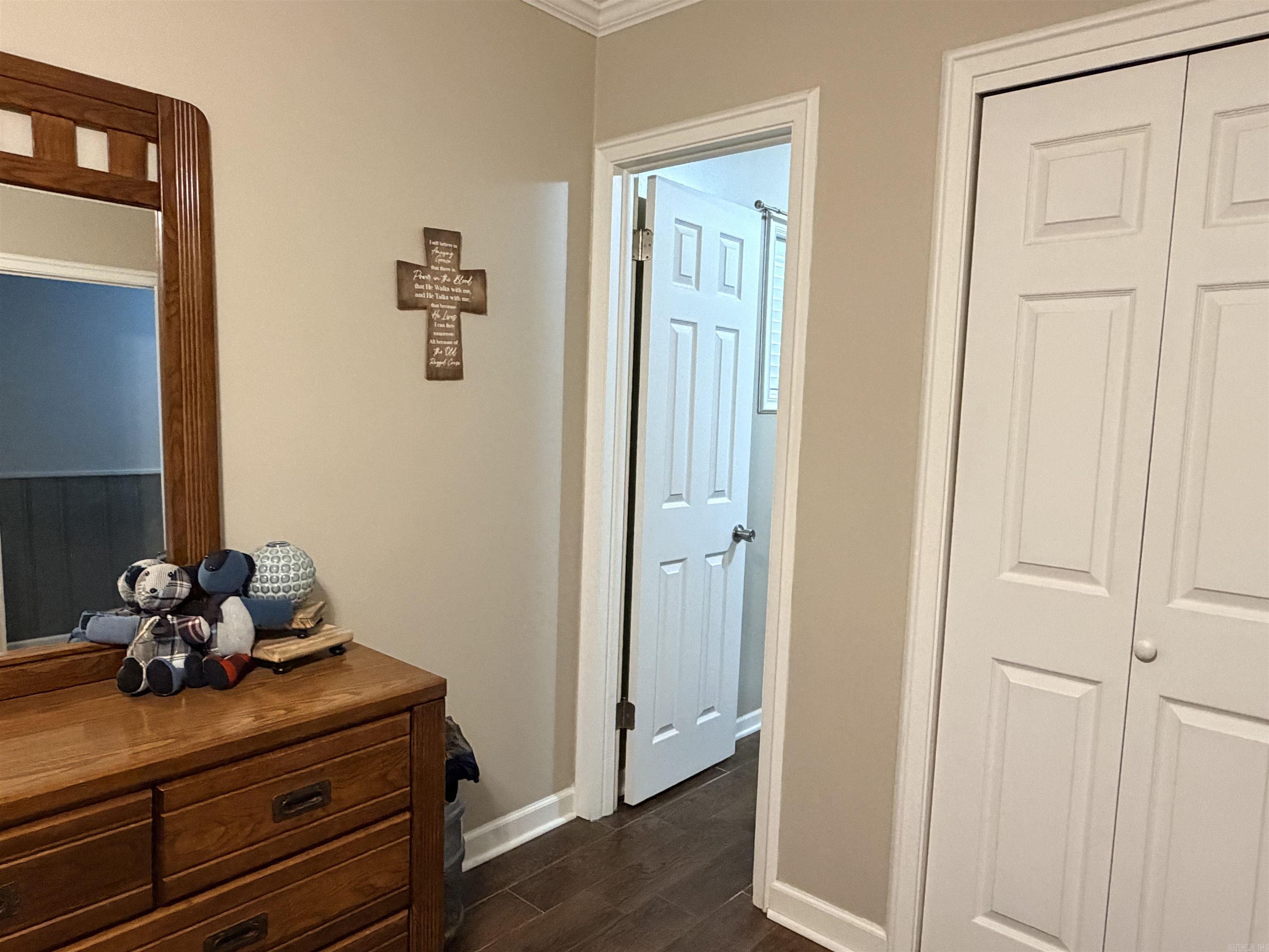 906 Walnut St Property Photo 25