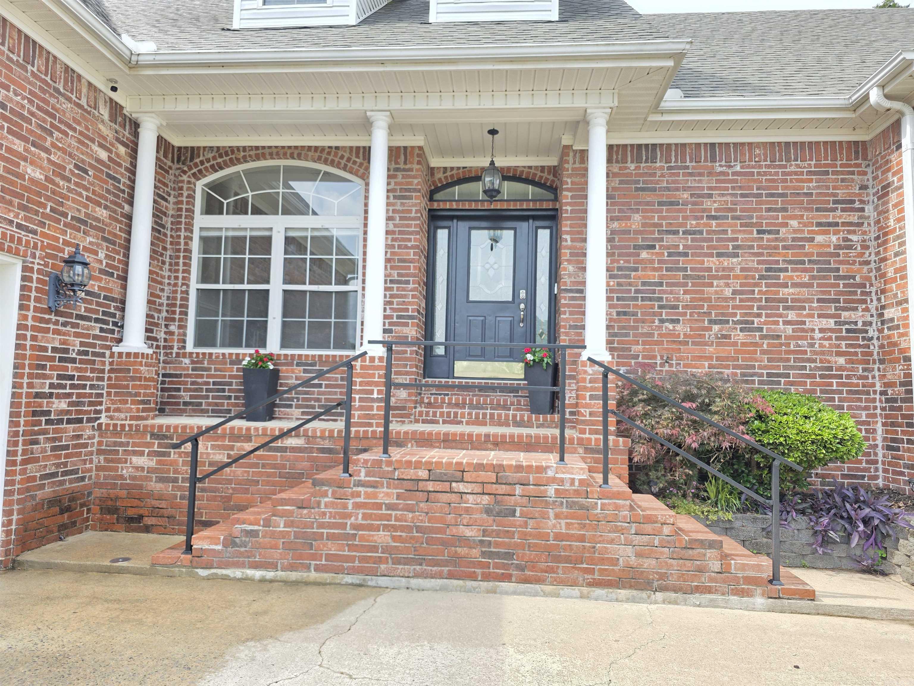 7364 W Ridge Circle Property Photo 3