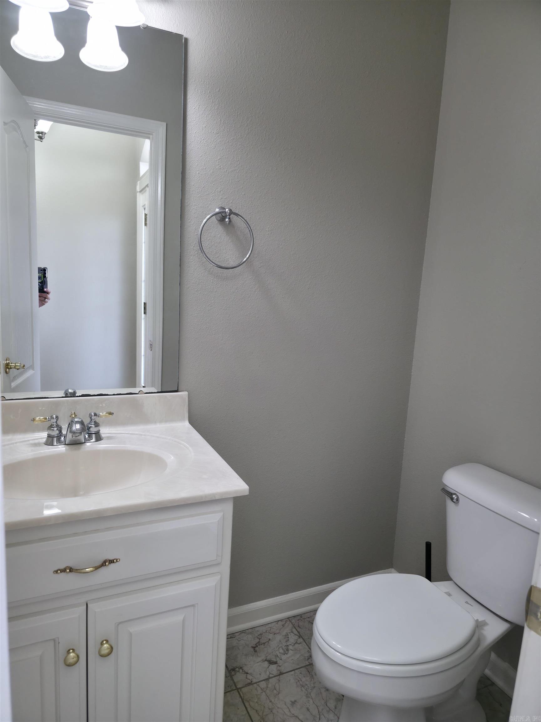 7364 W Ridge Circle Property Photo 8