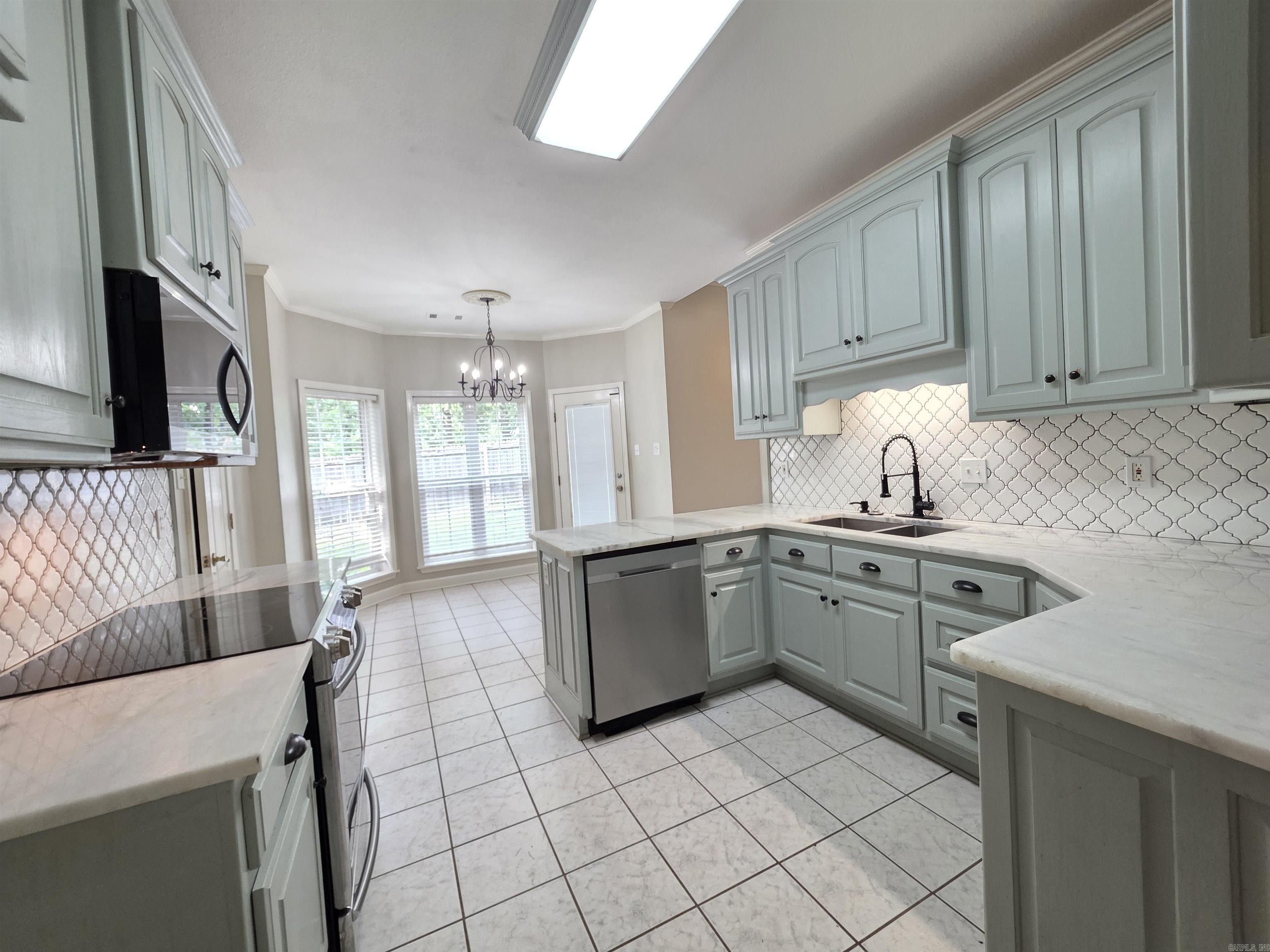 7364 W Ridge Circle Property Photo 18