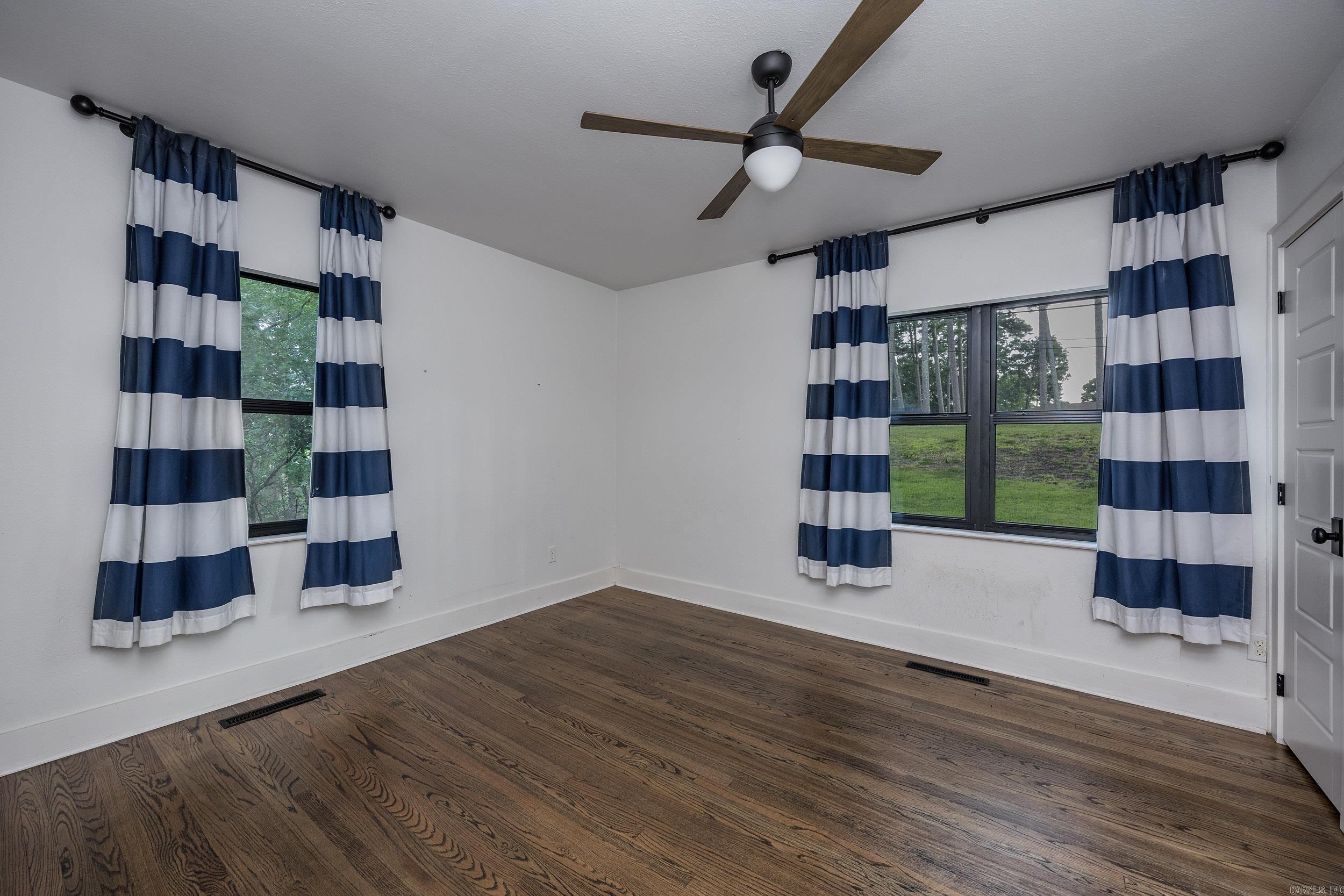 16 Robinwood Drive Property Photo 26