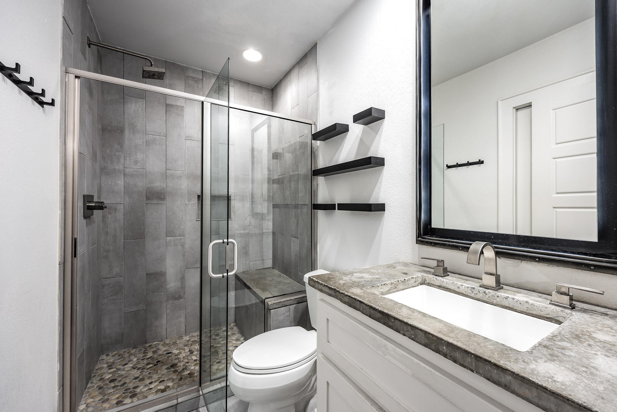 16 Robinwood Drive Property Photo 27