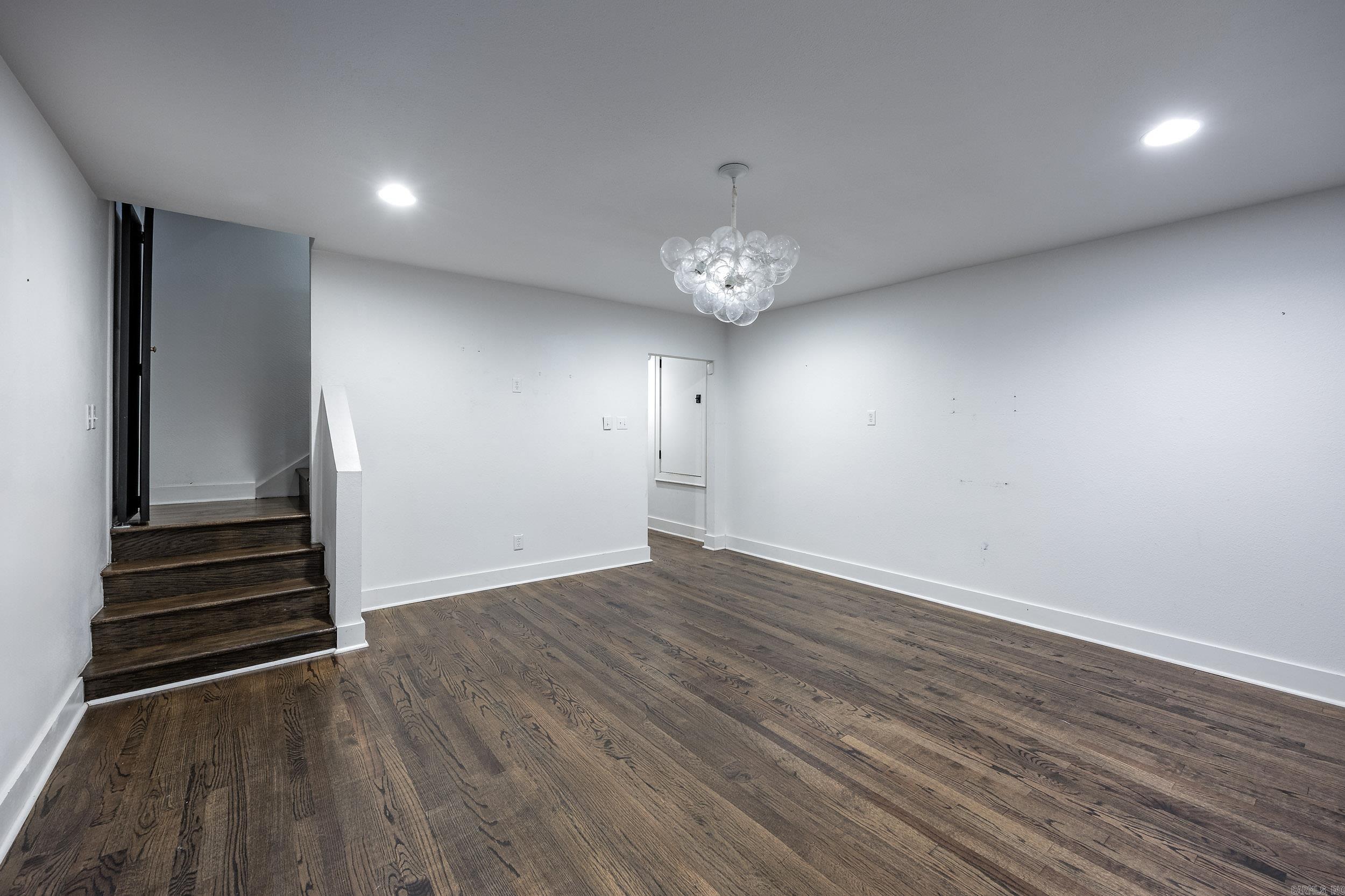 16 Robinwood Drive Property Photo 29
