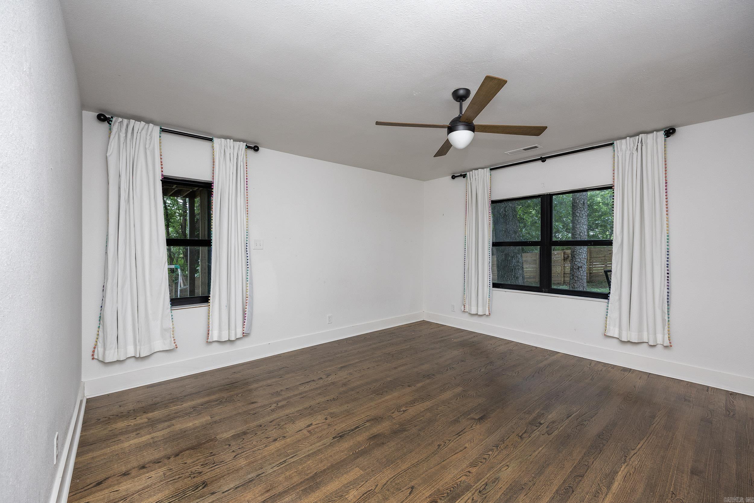 16 Robinwood Drive Property Photo 36