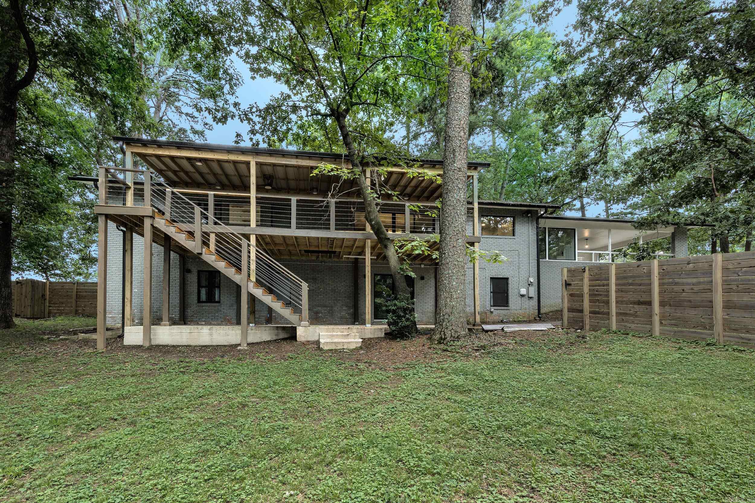 16 Robinwood Drive Property Photo 41