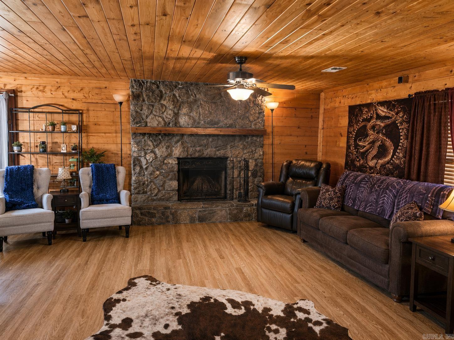 811 Chambersville Road Property Photo 10