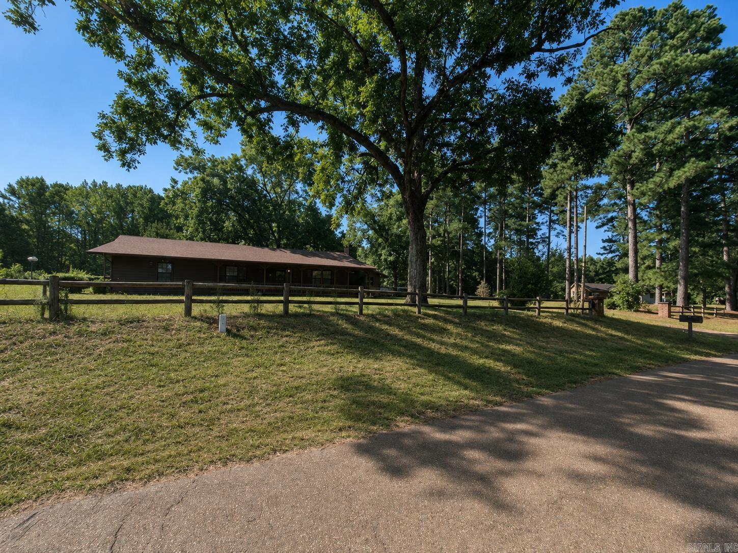 811 Chambersville Road Property Photo 17