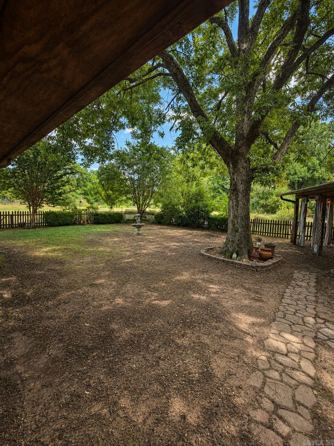811 Chambersville Road Property Photo 26