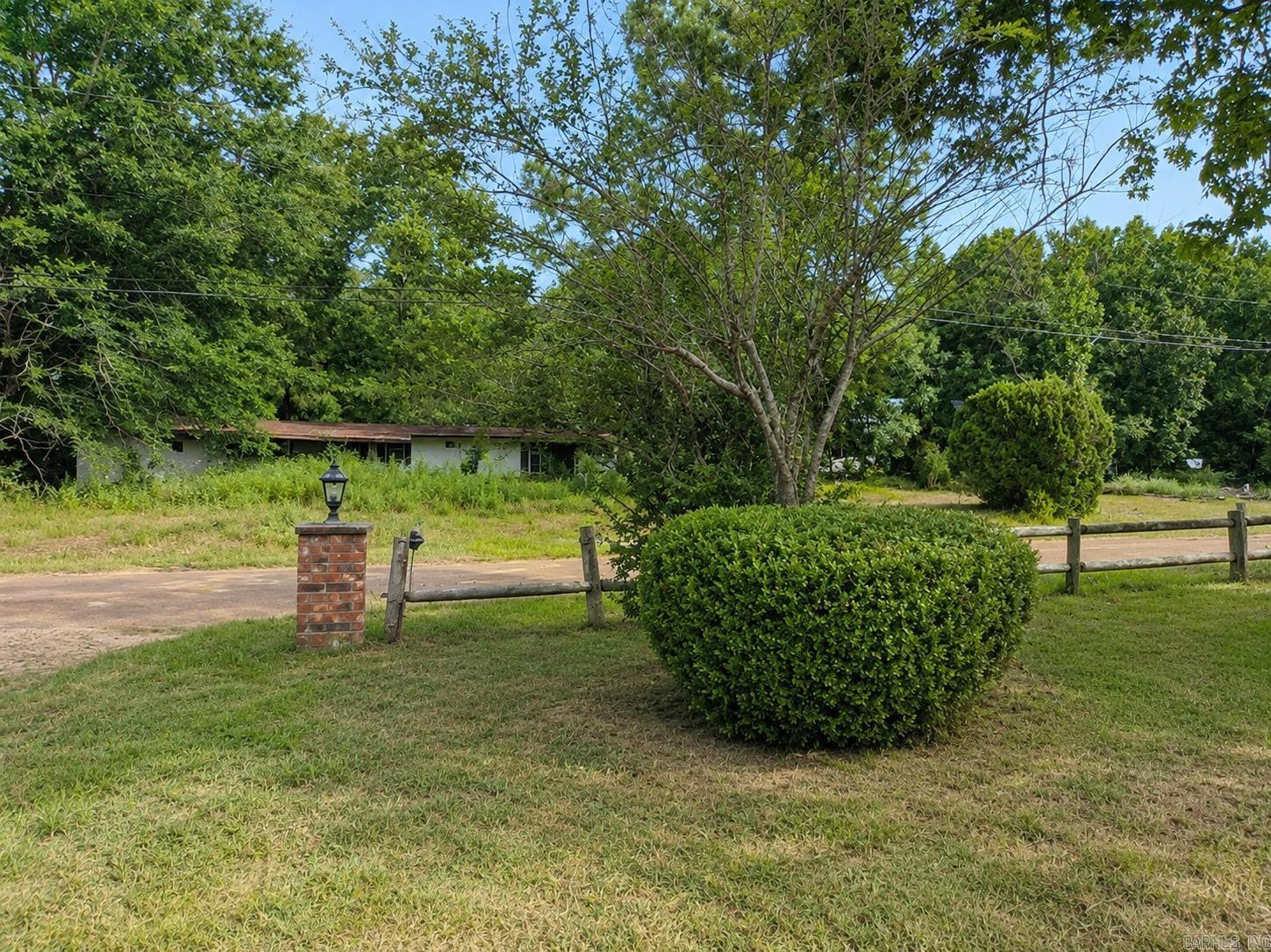 811 Chambersville Road Property Photo 33