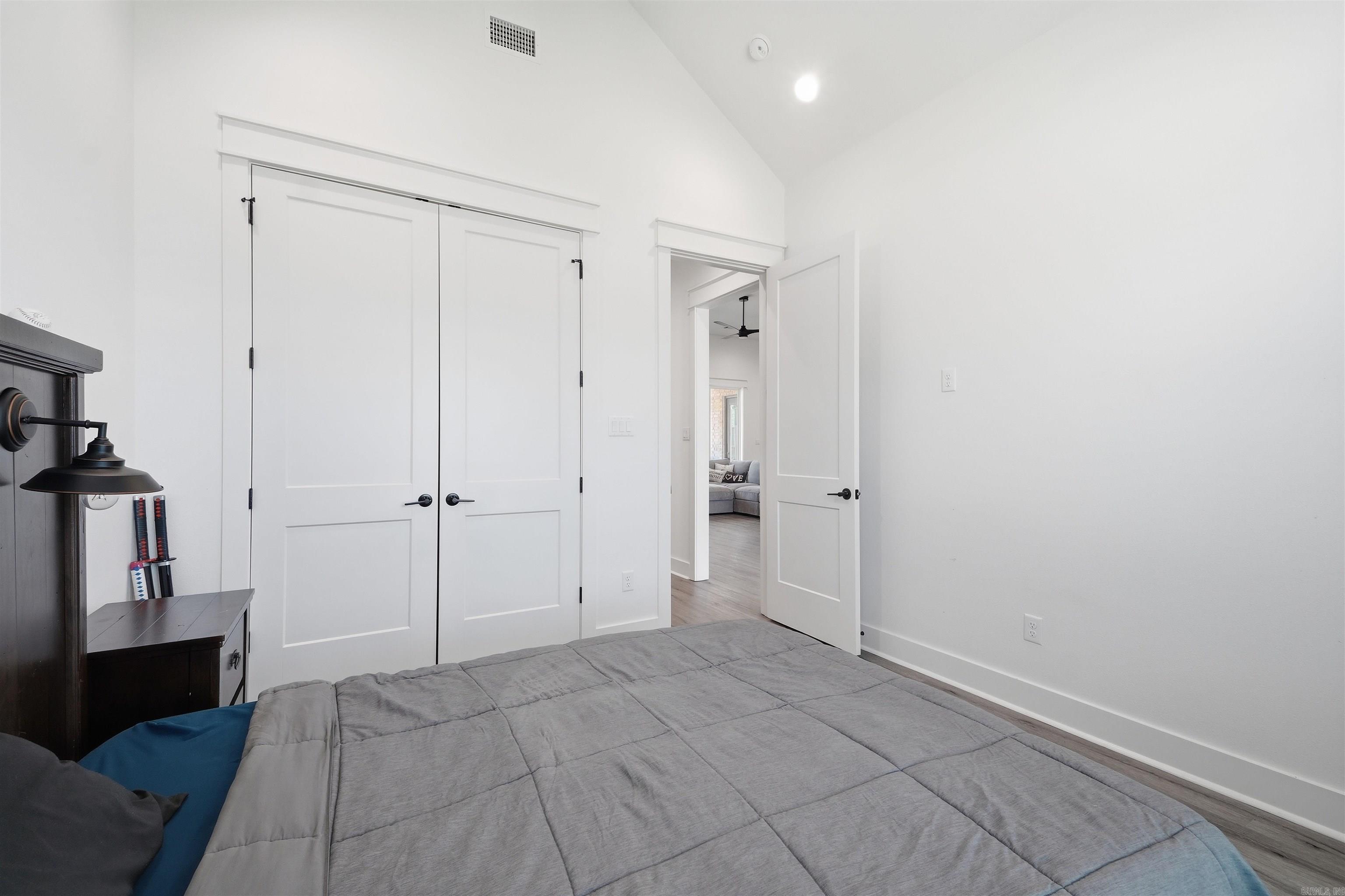 6070 Majestic Waters Drive Property Photo 31