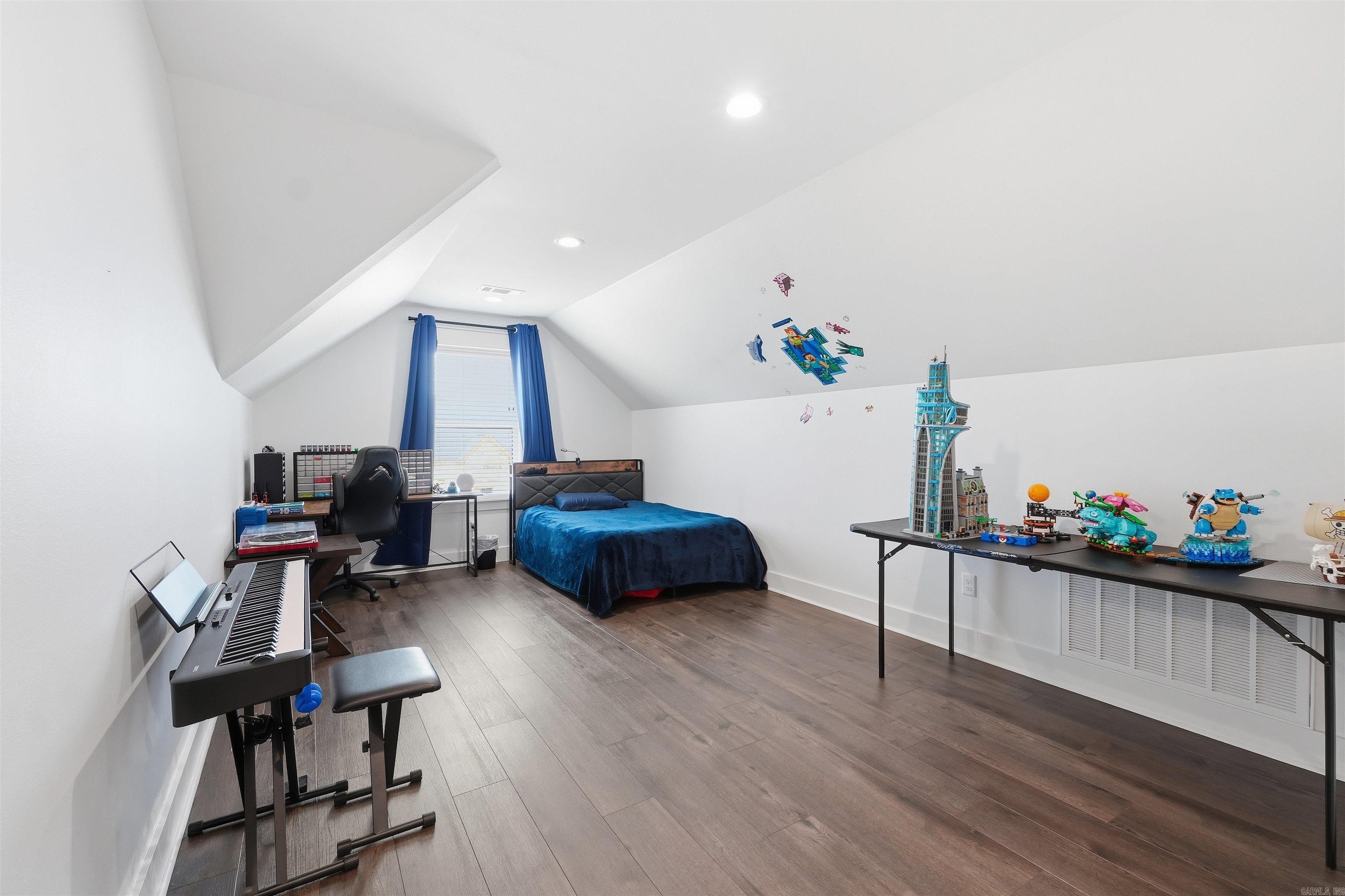 6070 Majestic Waters Drive Property Photo 35