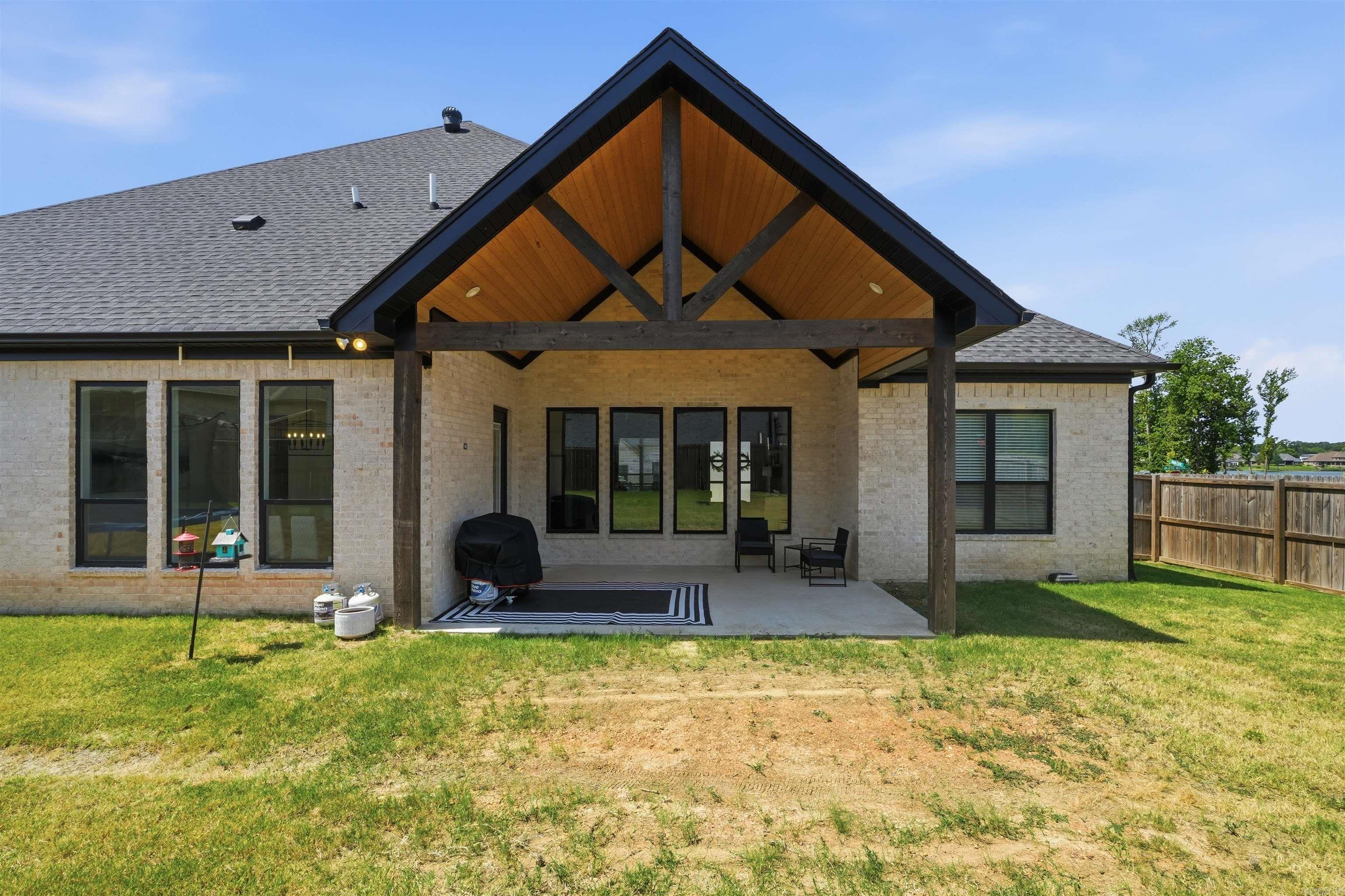 6070 Majestic Waters Drive Property Photo 43