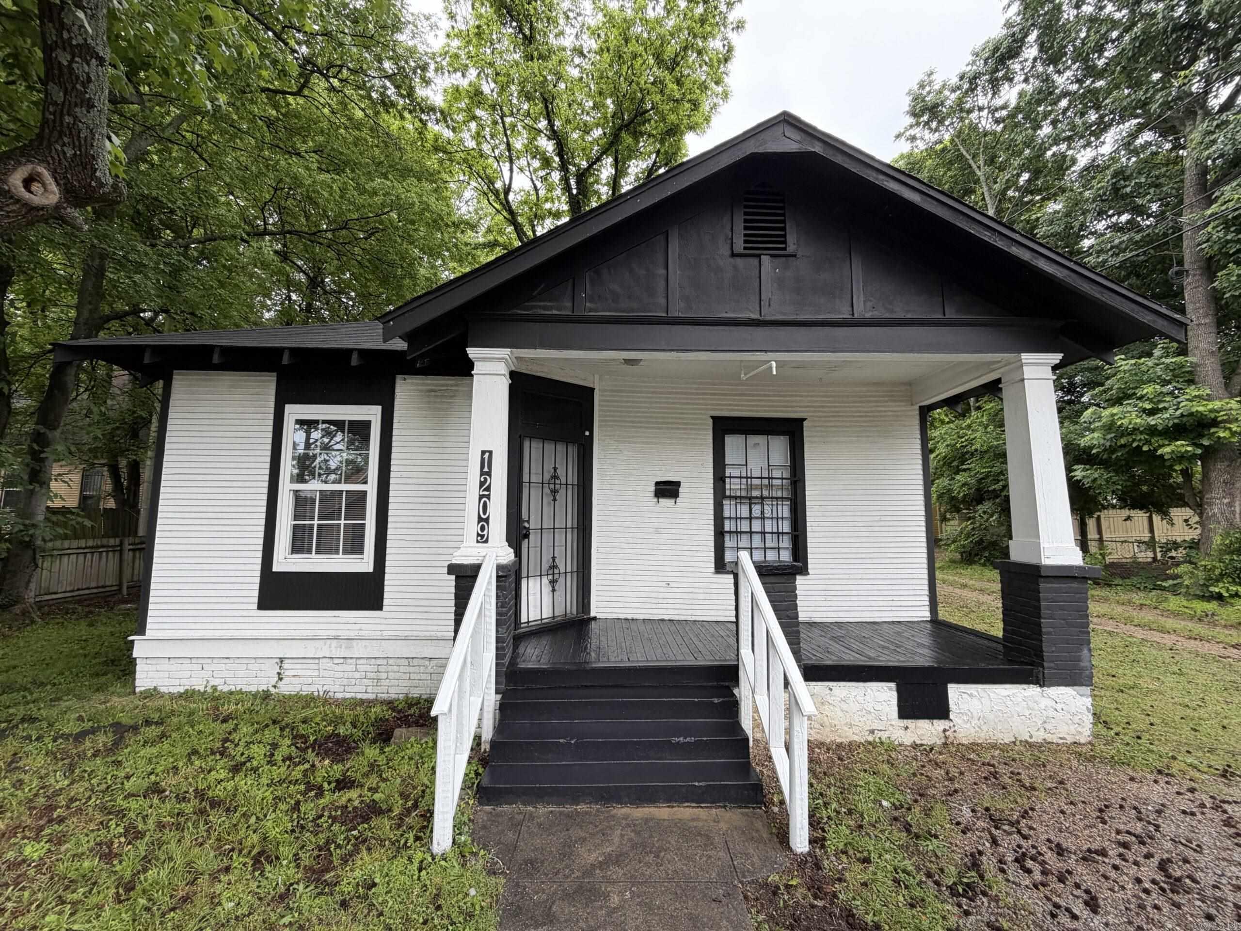70 Unit Property Photo 1