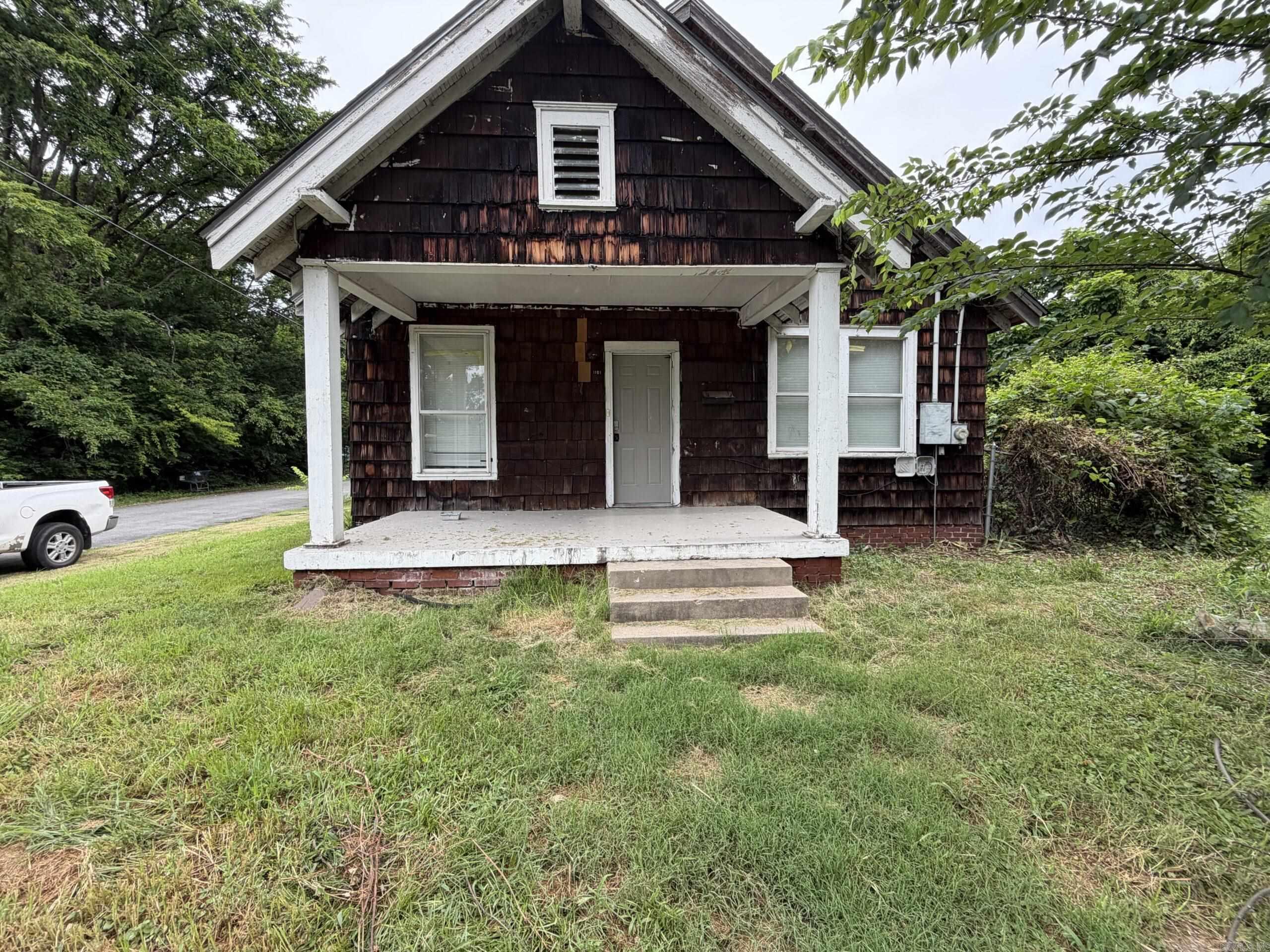 70 Unit Property Photo 2