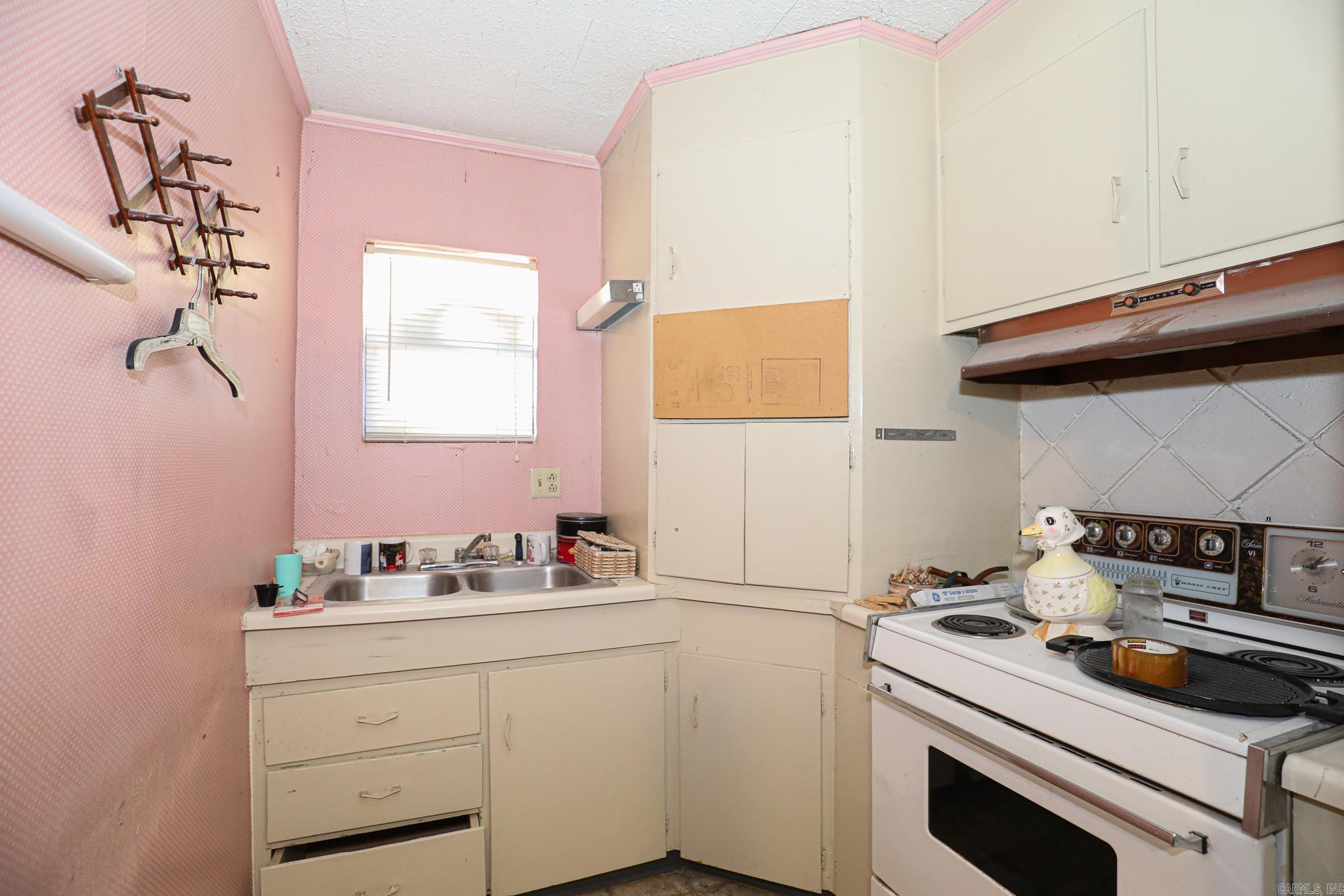 412 & 404 White St Property Photo 26