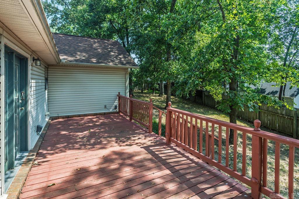 4 Oak Meadow Cove Property Photo 17